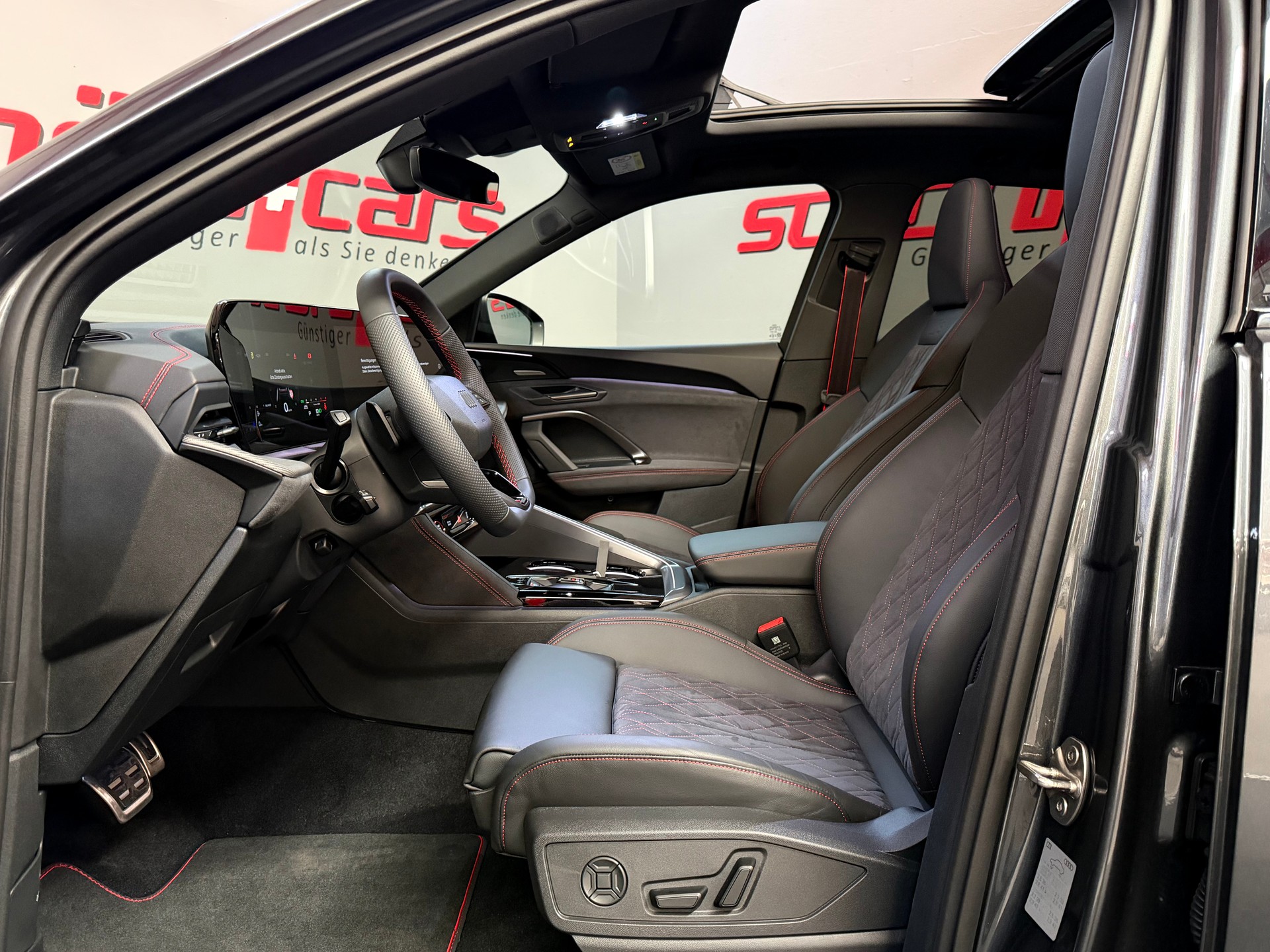 AUDI SQ5 TFSI quattro S-tronic-image-14