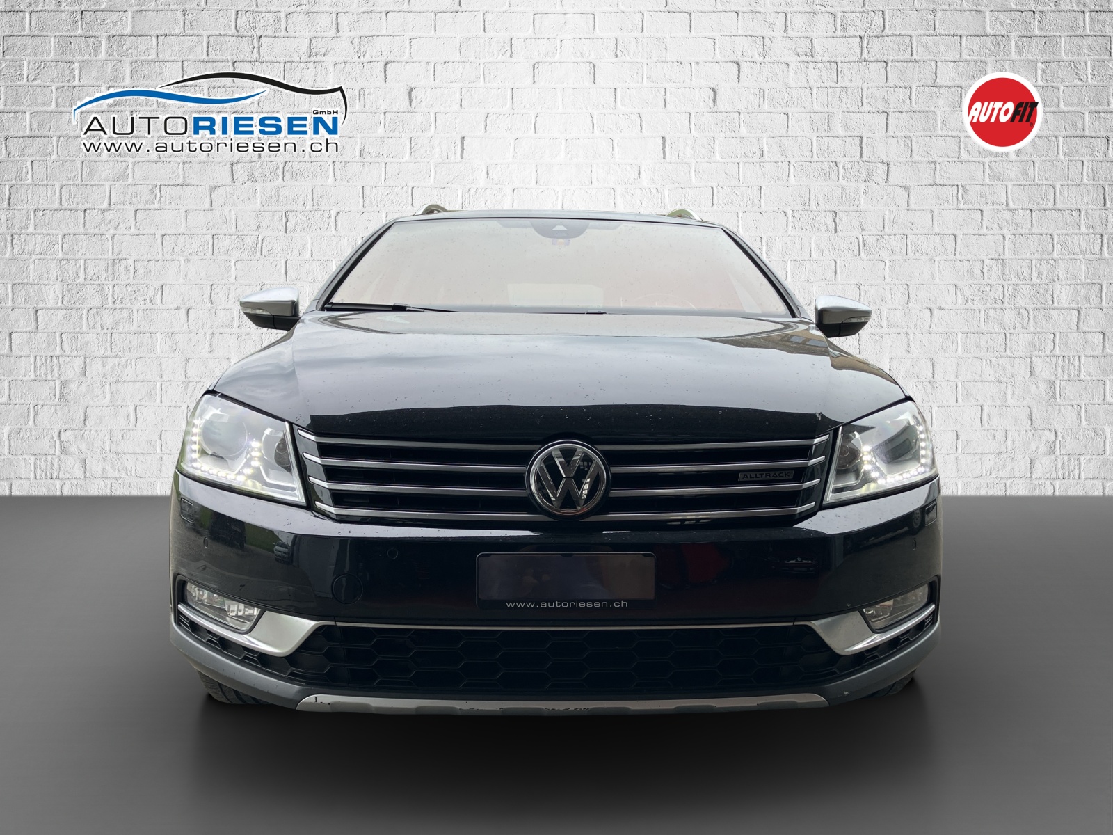 VW Passat Alltrack 2.0 TDI BMT 4Motion DSG-image-2
