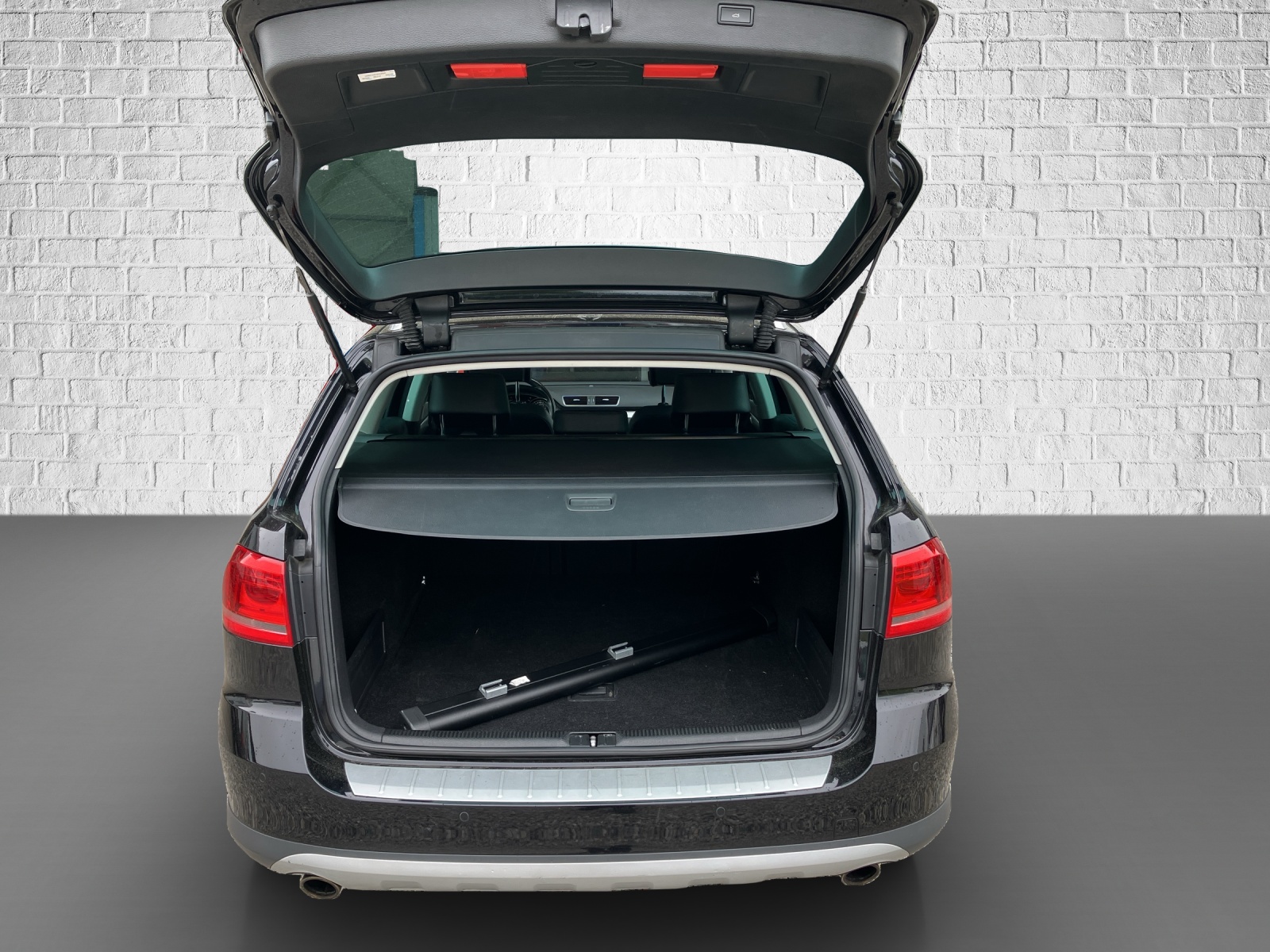 VW Passat Alltrack 2.0 TDI BMT 4Motion DSG-image-9