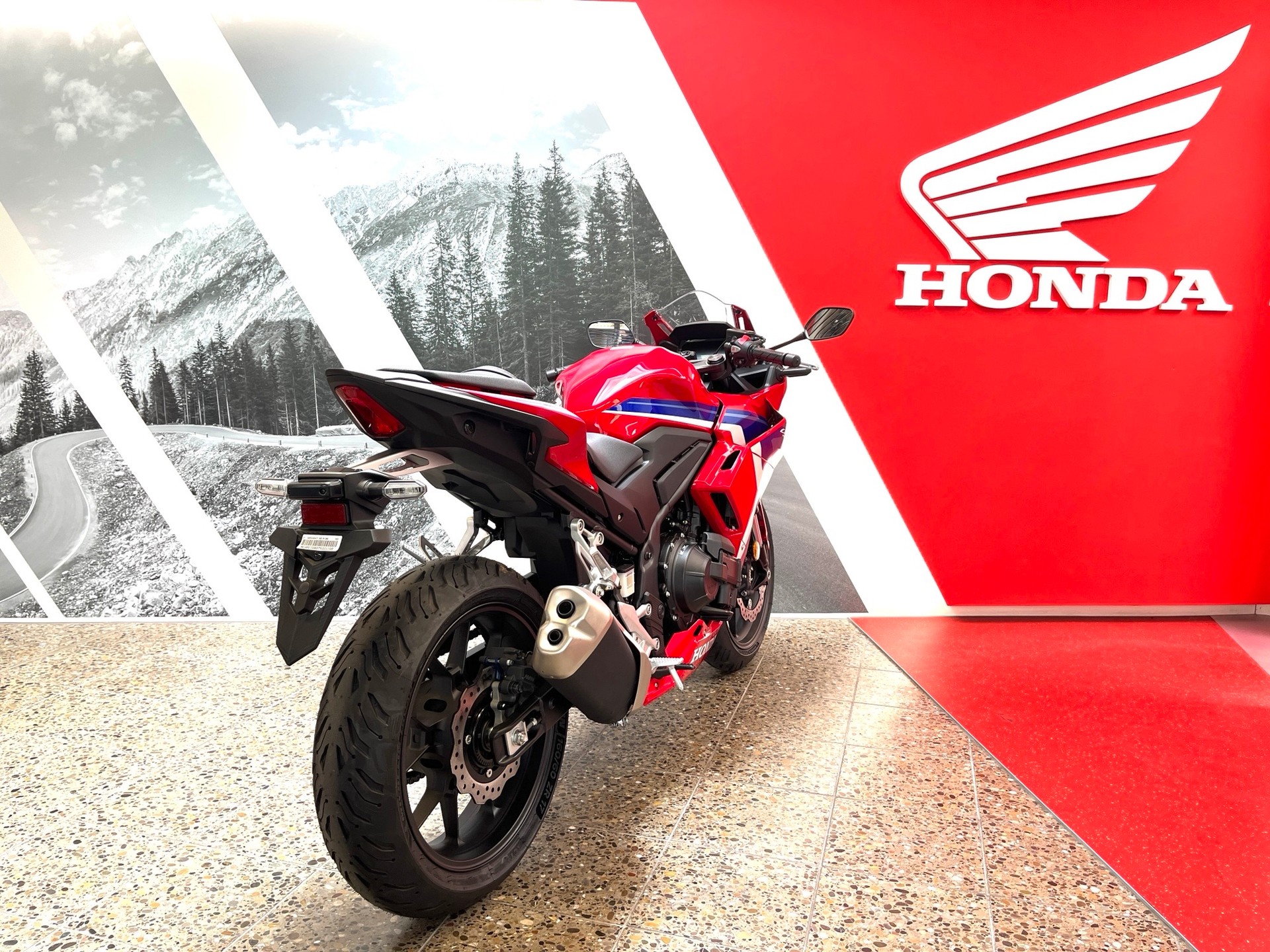 HONDA CBR 500 R e-clutch (35kW)-showroom-element-3