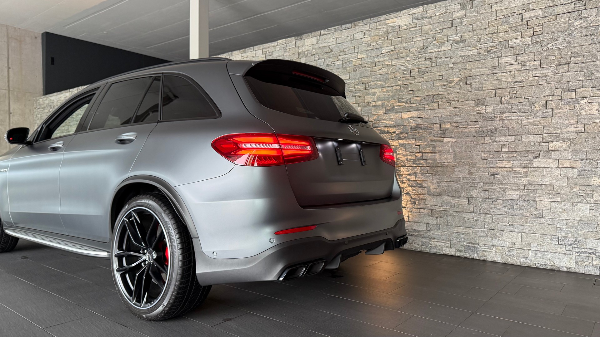 MERCEDES-BENZ GLC 63 S AMG 4Matic+ 9G-Tronic-image-8