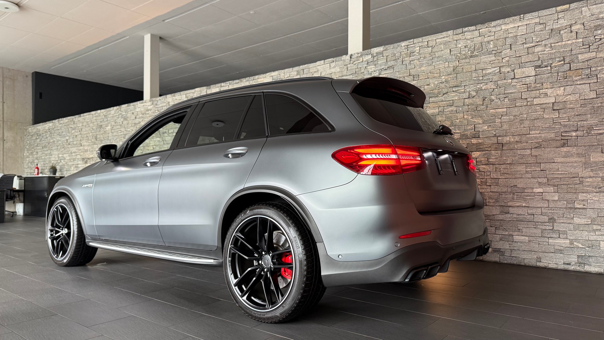 MERCEDES-BENZ GLC 63 S AMG 4Matic+ 9G-Tronic-image-5