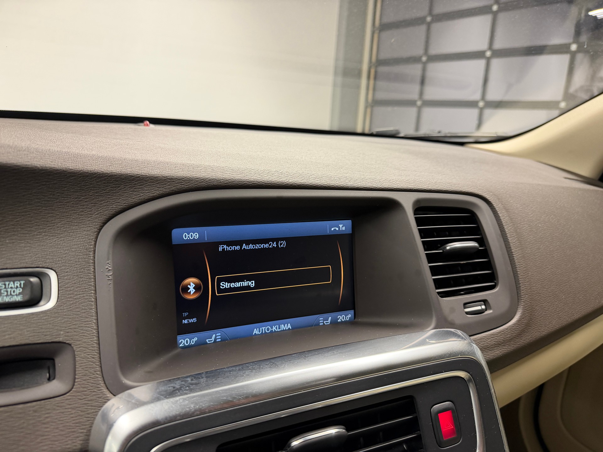 VOLVO V60 2.0 T5 Summum-image-22