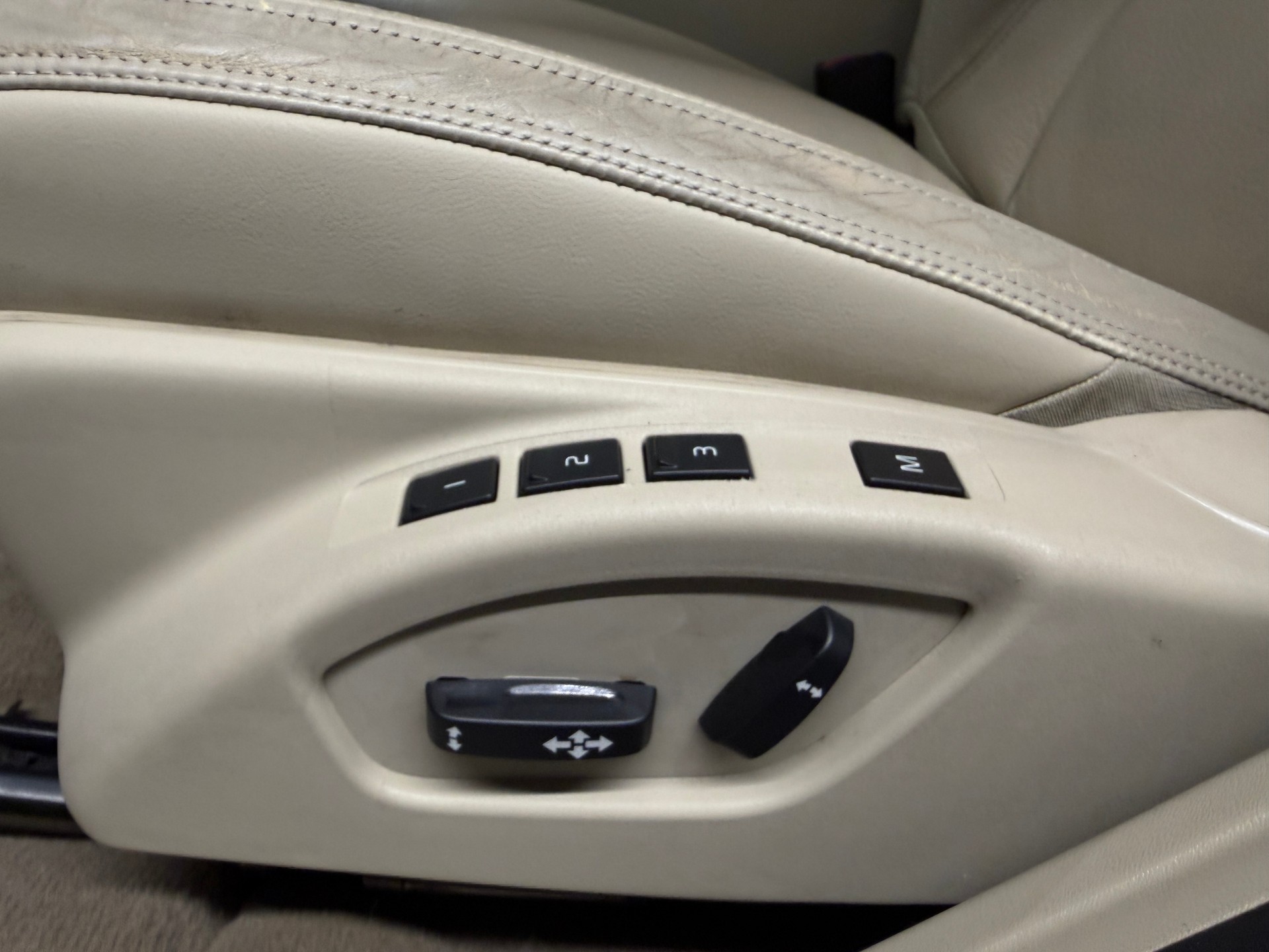 VOLVO V60 2.0 T5 Summum-image-14