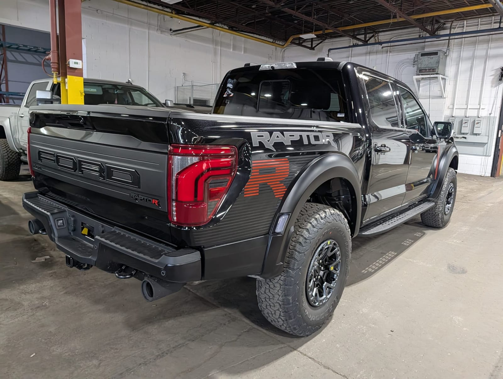 FORD F150 Raptor R-image-5