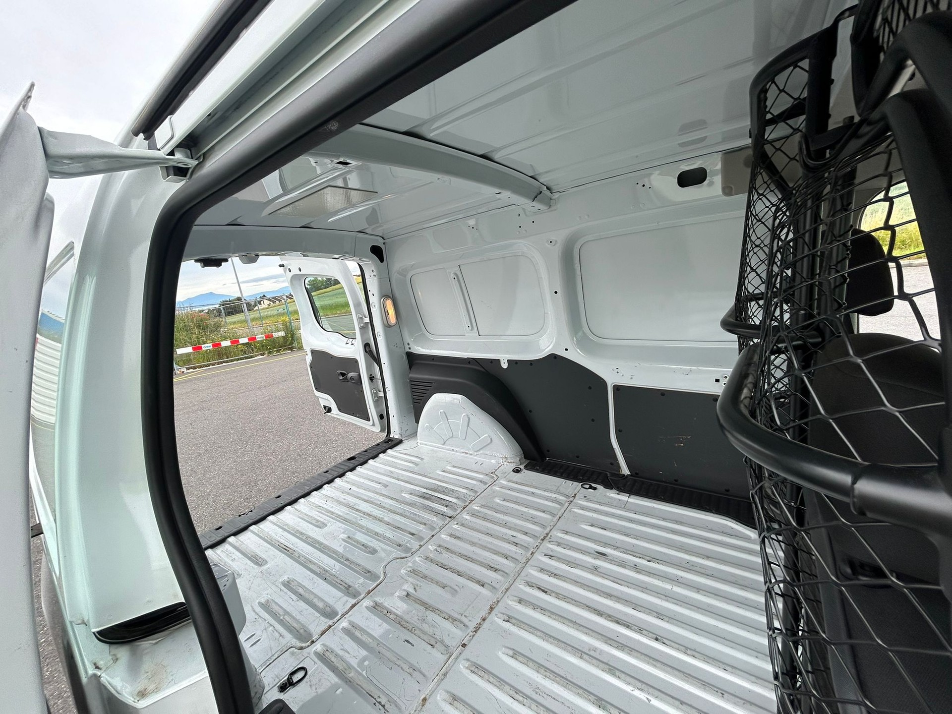 RENAULT Kangoo Maxi dCi 95 ENERGY Business 2 Pl./2 pl.-image-13