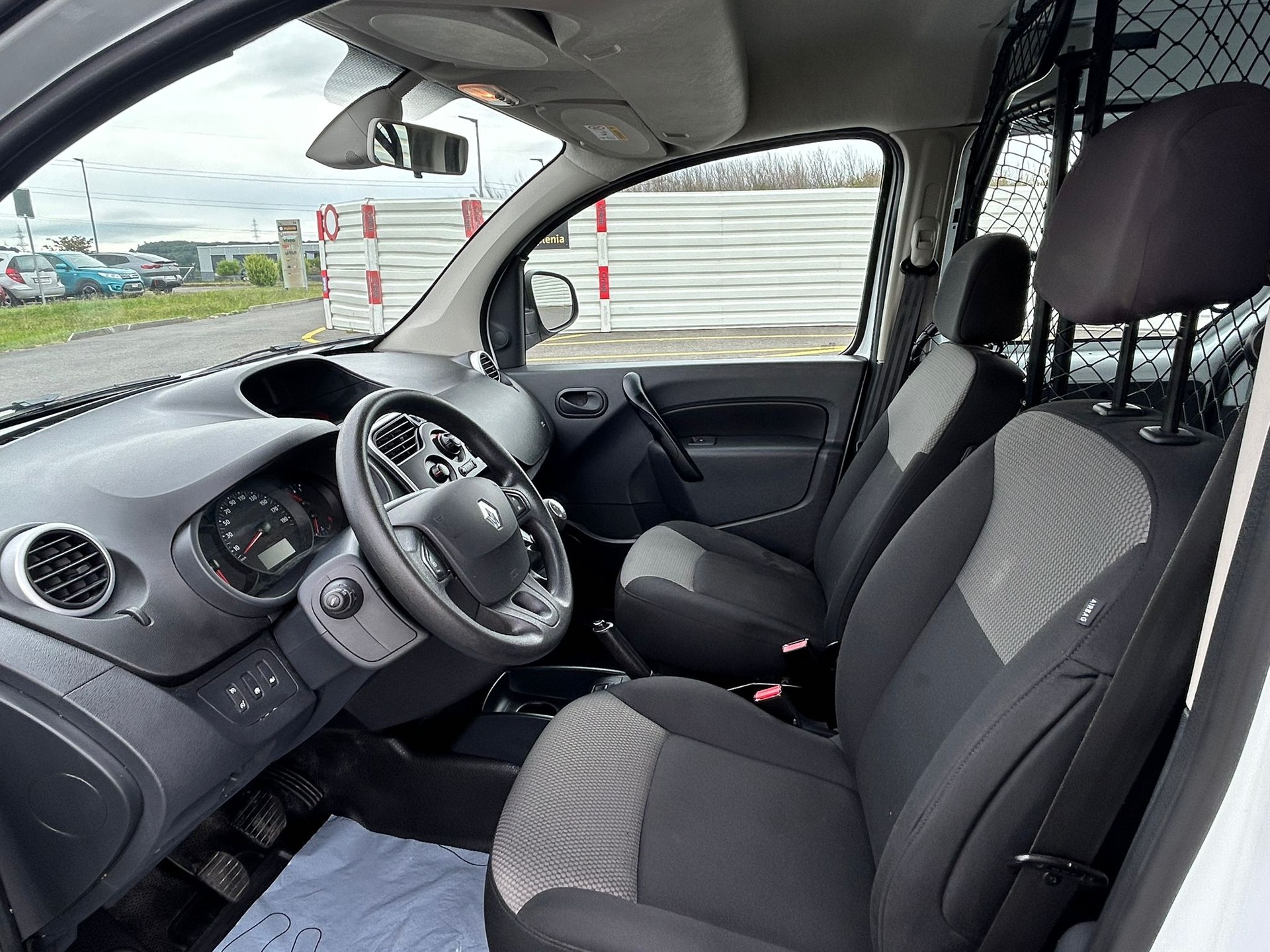RENAULT Kangoo Maxi dCi 95 ENERGY Business 2 Pl./2 pl.-image-25