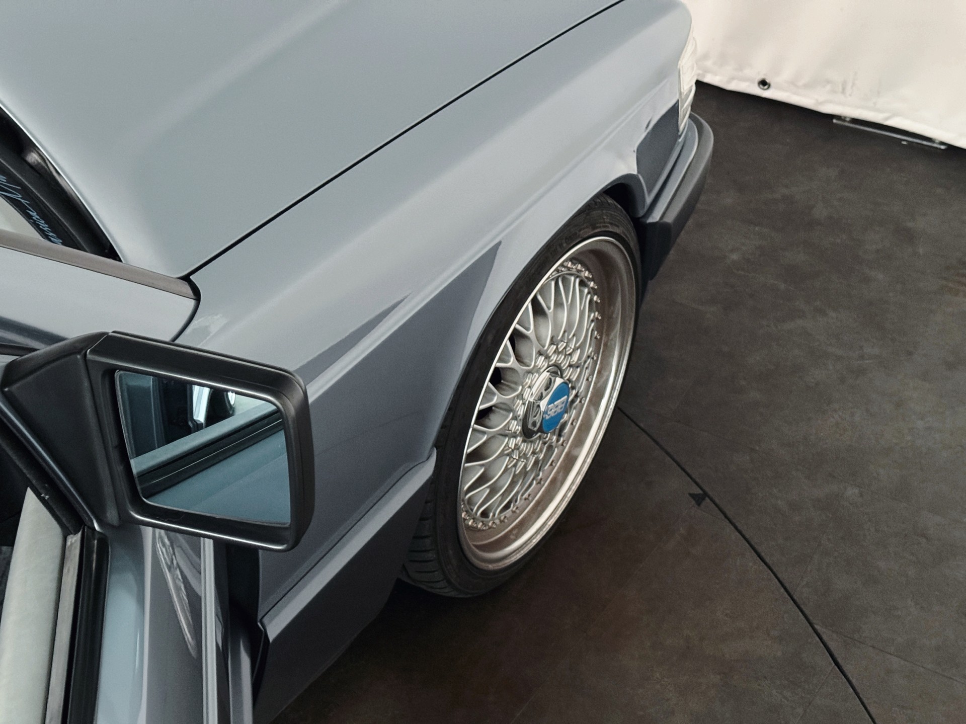 MERCEDES-BENZ 190 E 2.0-image-25
