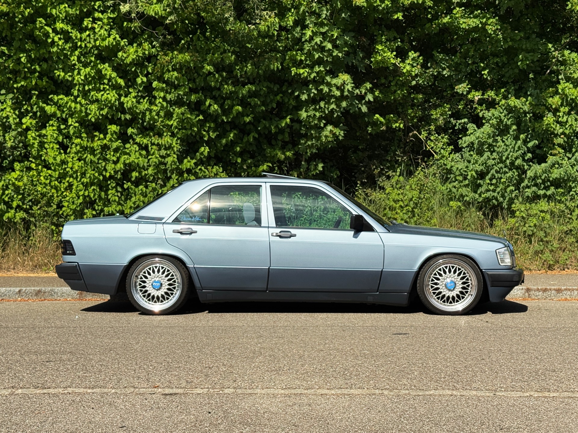 MERCEDES-BENZ 190 E 2.0-image-5