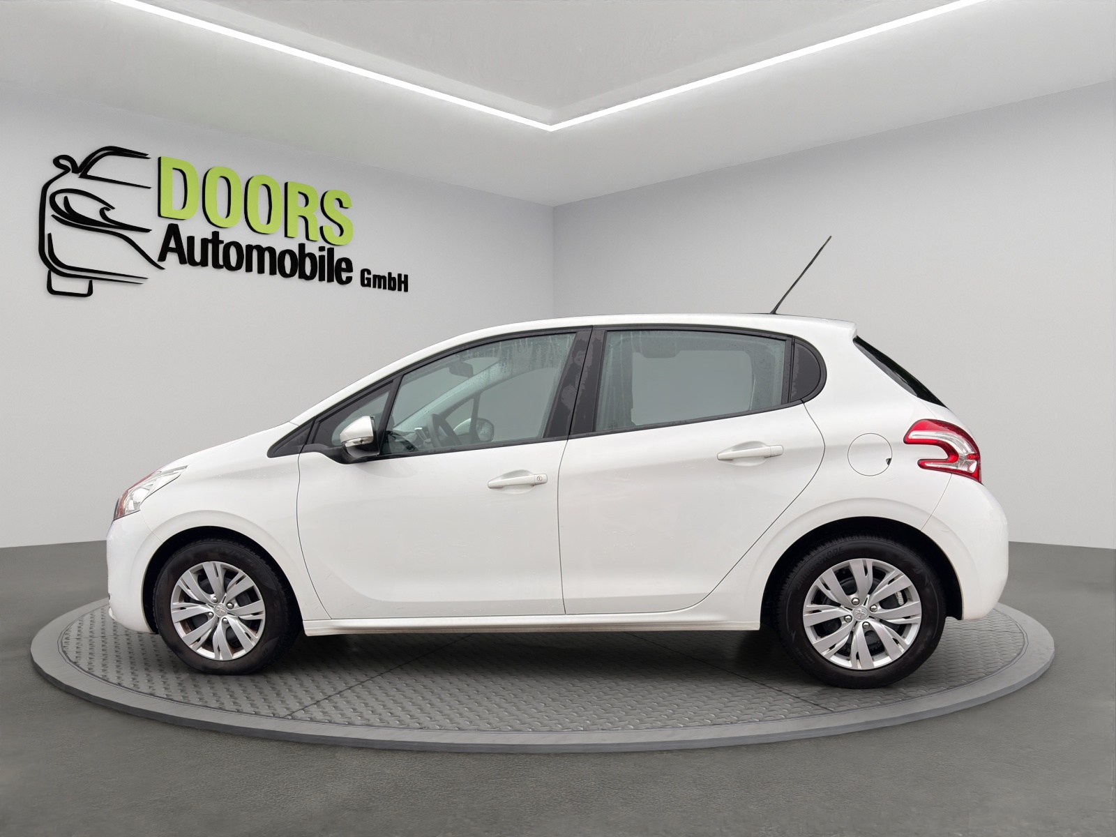 PEUGEOT 208 1.2 VTI Active-image-6