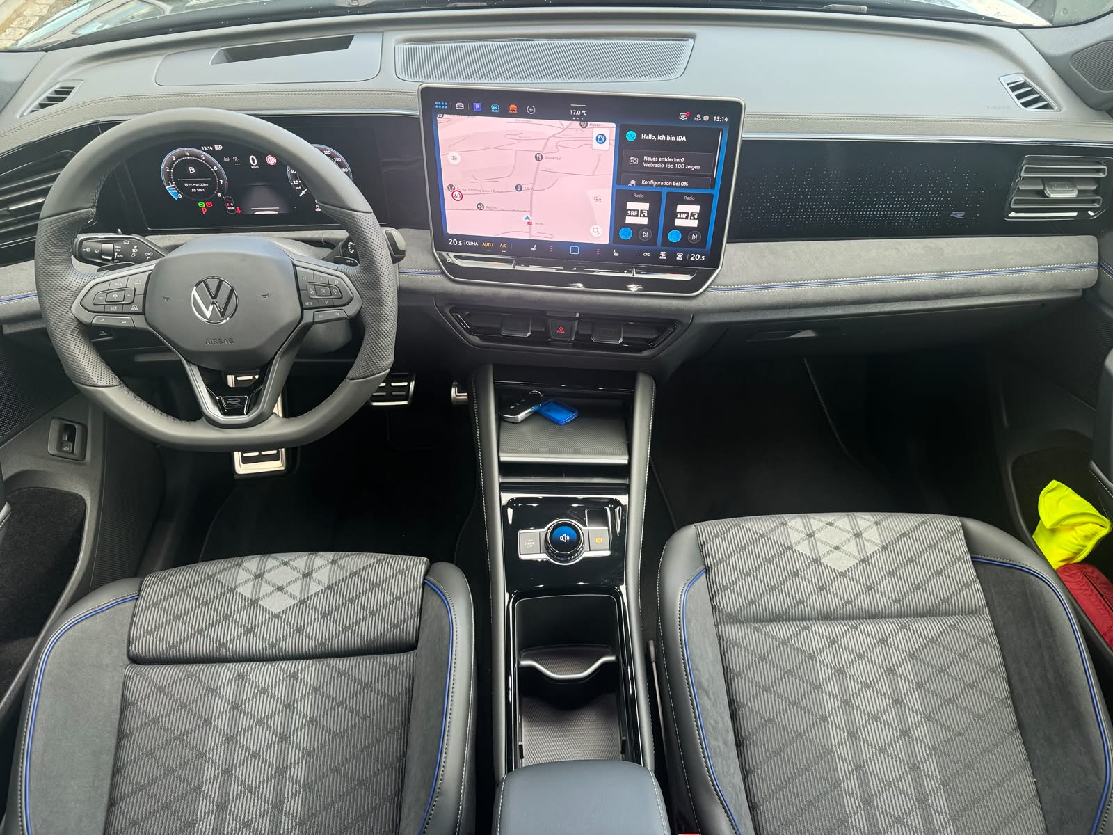 VW Tiguan 2.0 TSI DSG R-Line United 4Motion-image-8