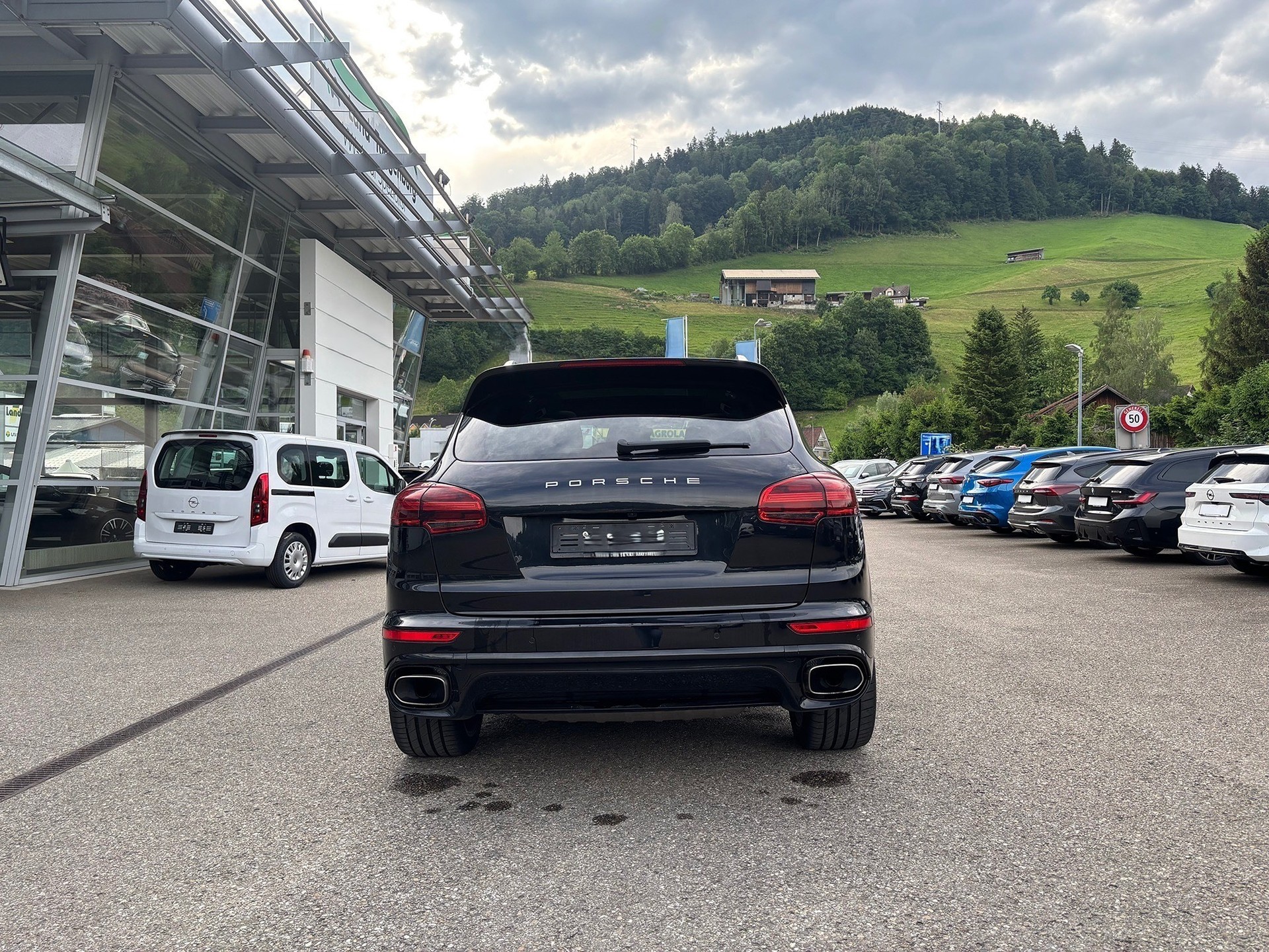 PORSCHE Cayenne Diesel-image-3