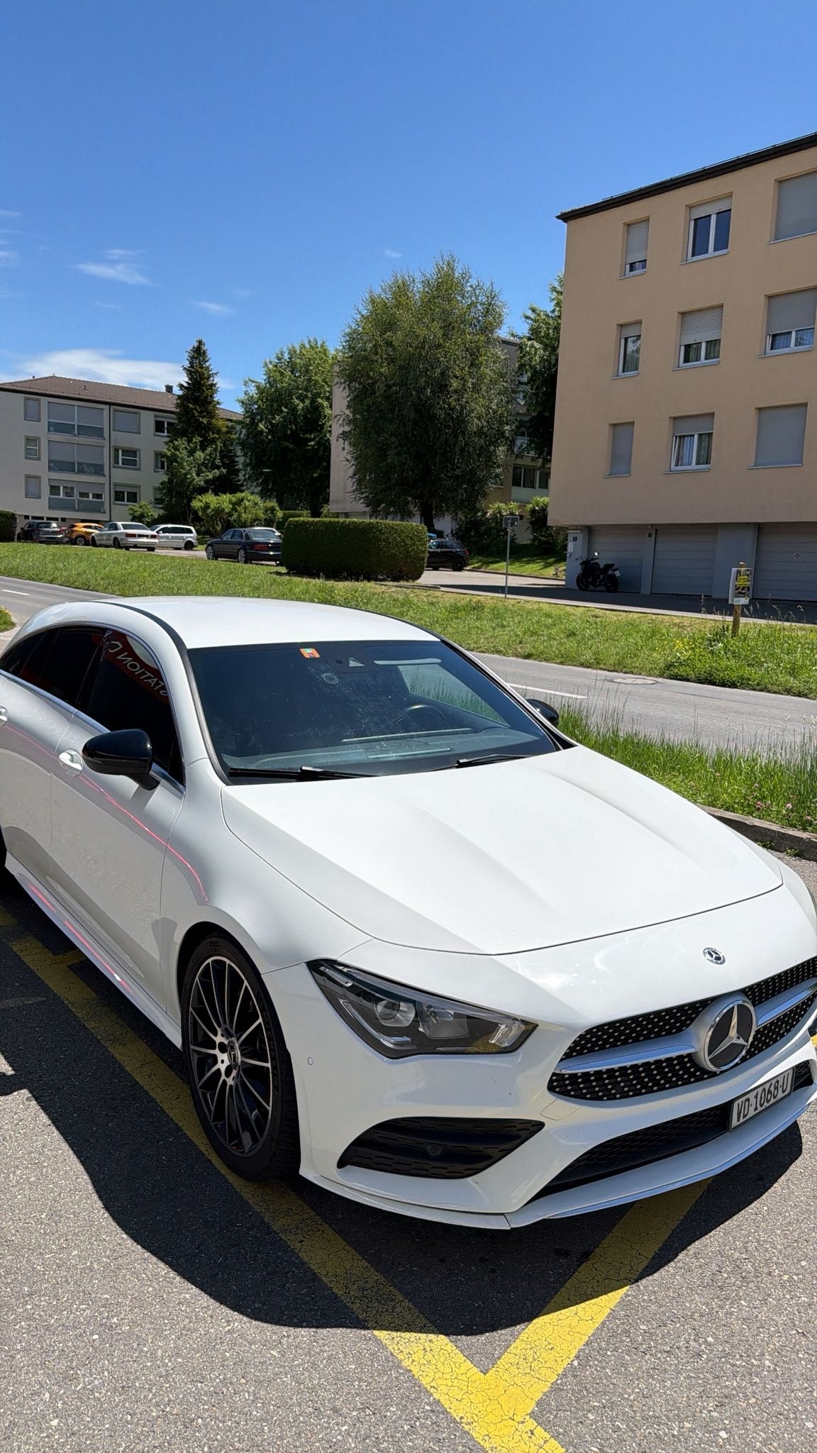 MERCEDES-BENZ CLA Shooting Brake 200 d 4Matic Style-image-2