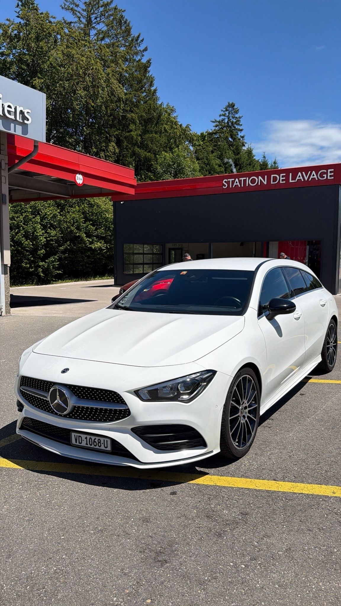 MERCEDES-BENZ CLA Shooting Brake 200 d 4Matic Style-image-0