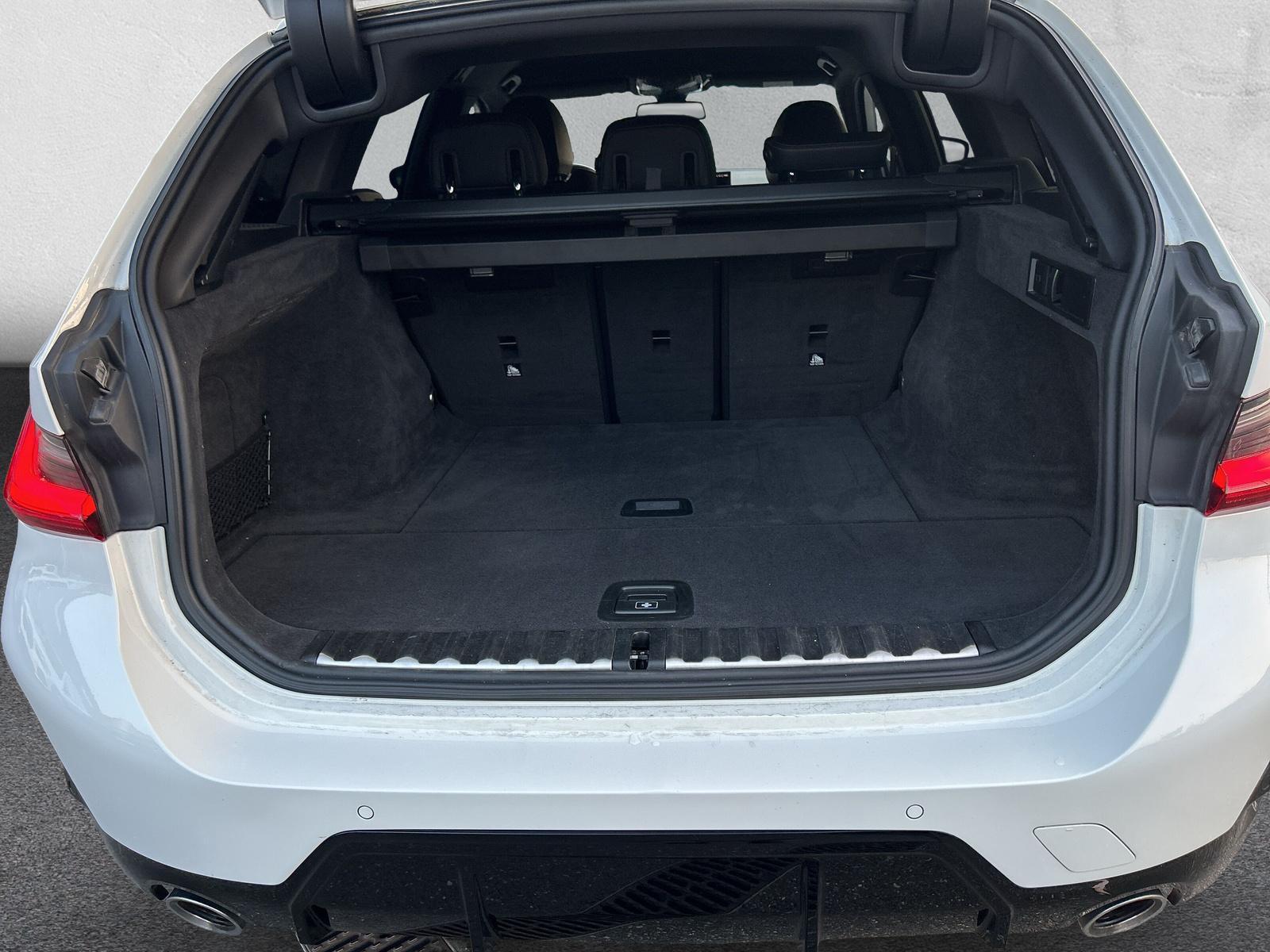 BMW 330d xDrive Touring-image-9