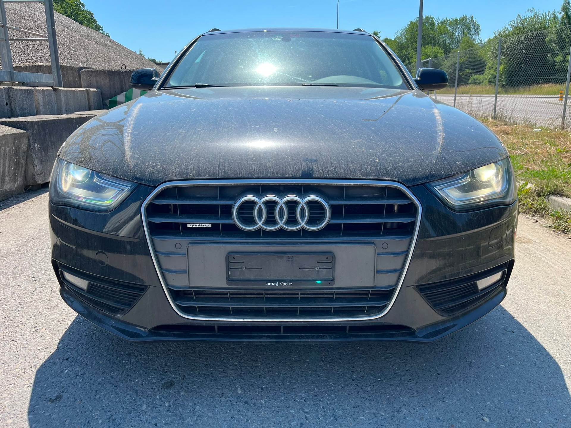 AUDI A4 Avant 2.0 TDI quattro-image-5