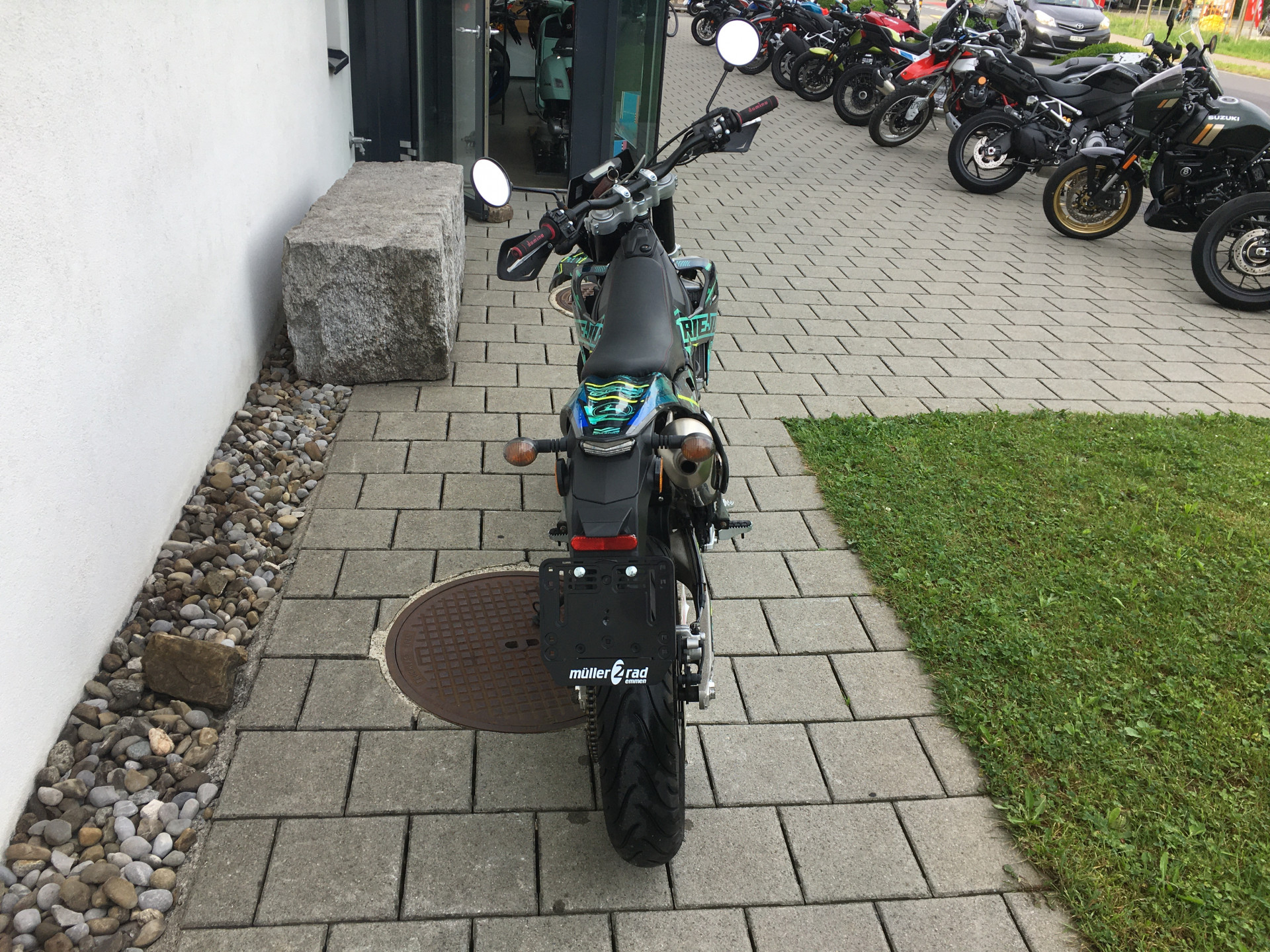 RIEJU MRT 125 SM-showroom-element-2