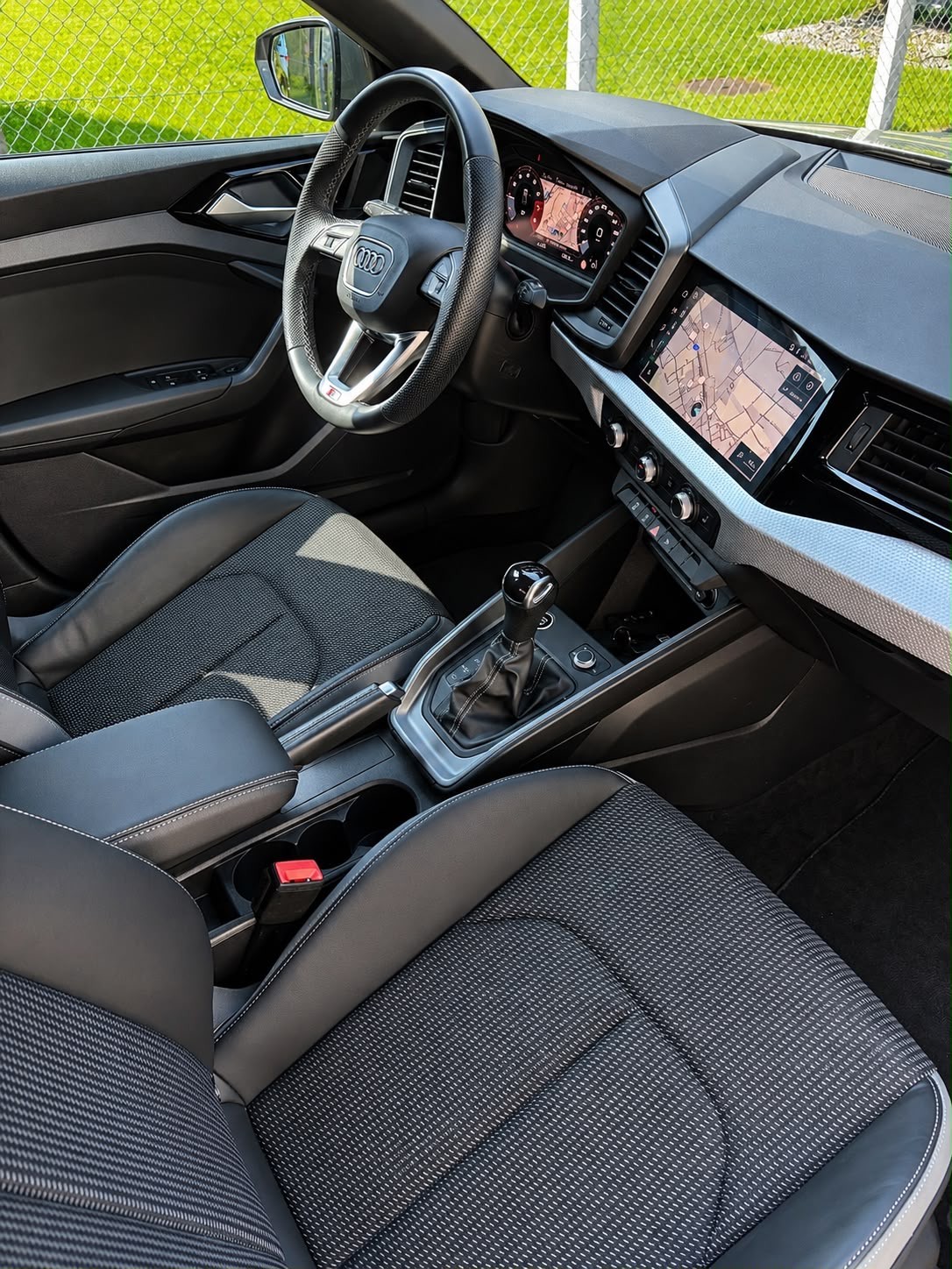 AUDI A1 allstreet 30 TFSI S-tronic S-Line-image-7