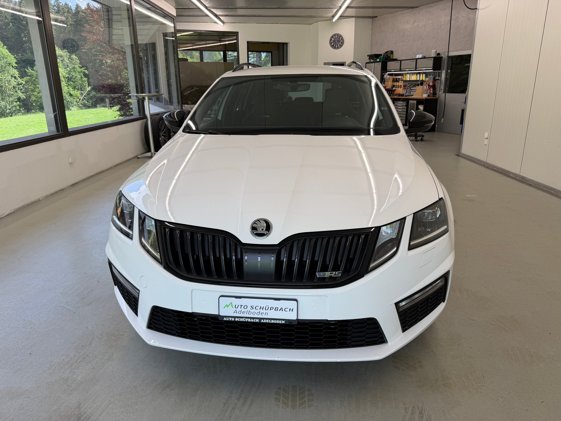 SKODA Octavia Combi 2.0 TDI RS 4x4 DSG-image-8