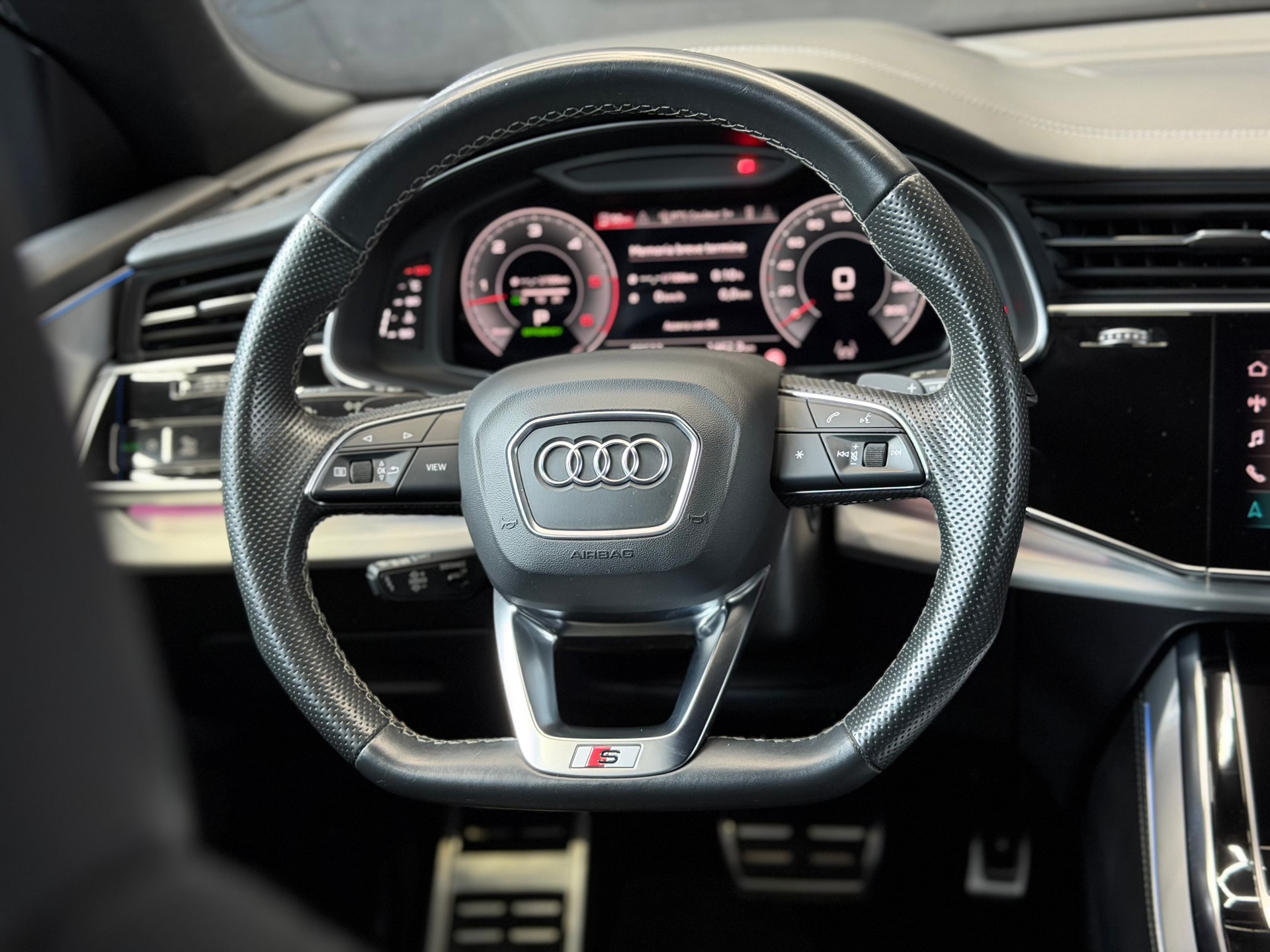 AUDI Q8 50 TDI quattro tiptronic-image-10
