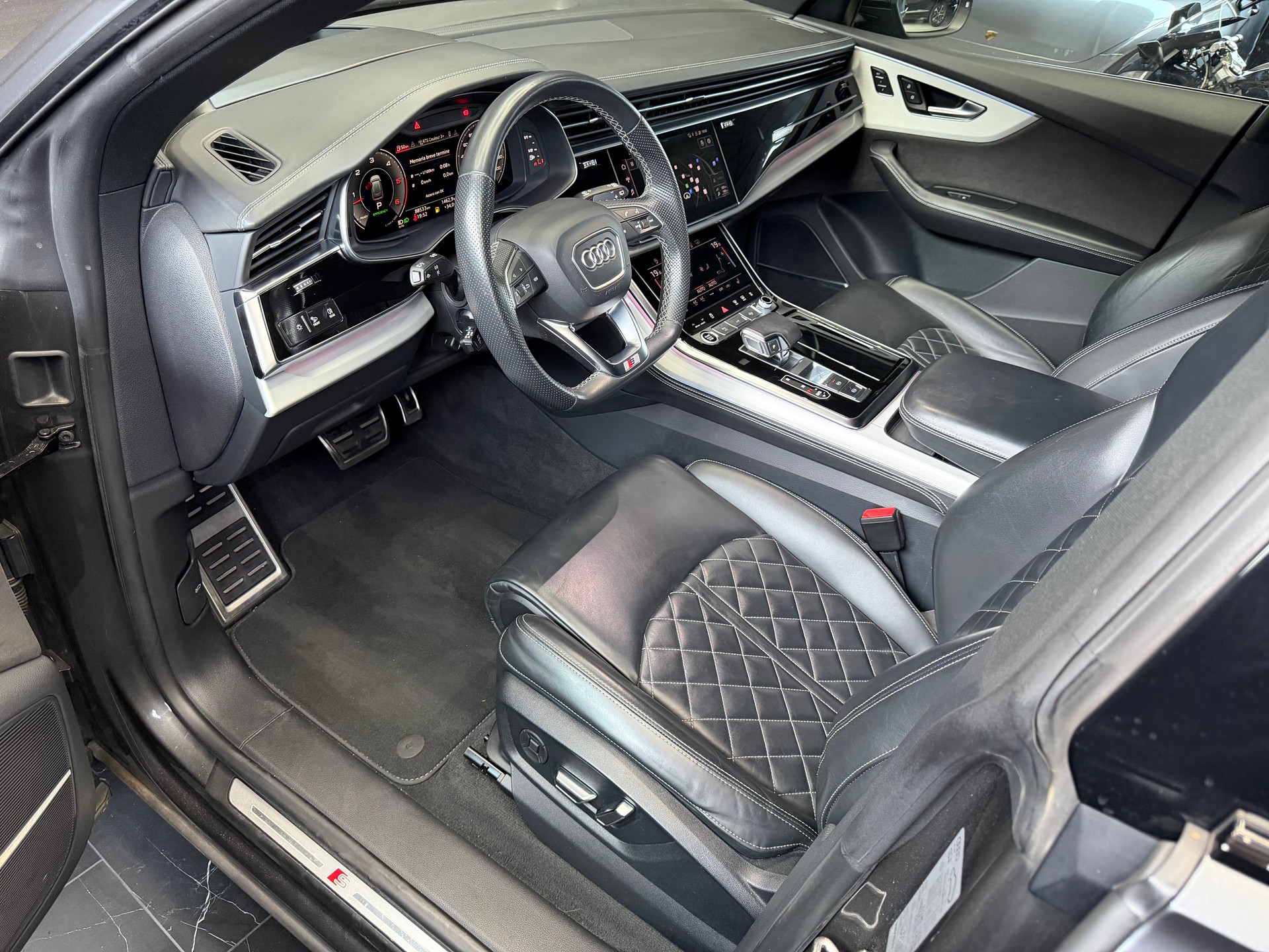 AUDI Q8 50 TDI quattro tiptronic-image-6