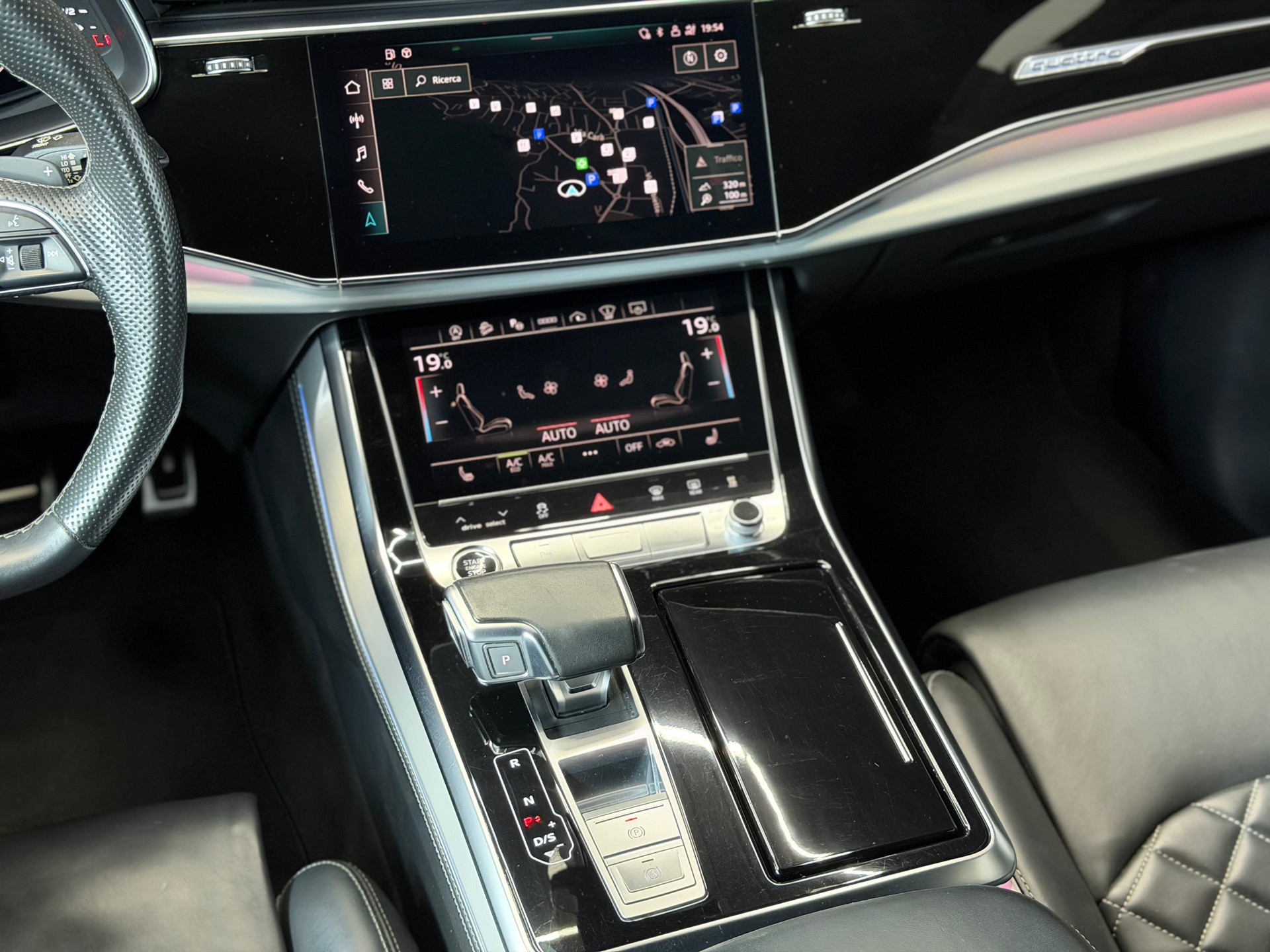 AUDI Q8 50 TDI quattro tiptronic-image-11