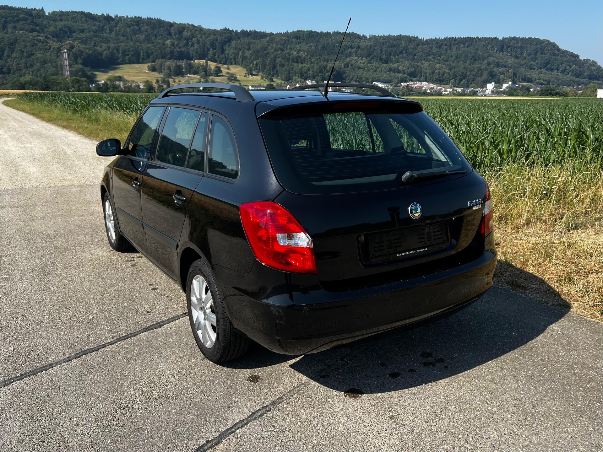 SKODA Fabia 1.2 TSI Ambiente-image-2