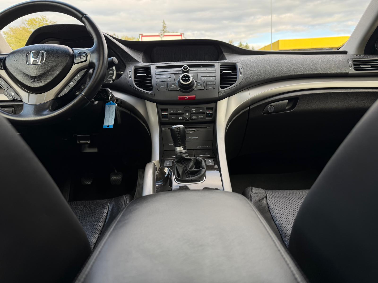 HONDA Accord 2.2 i-CTDi Executive-image-8