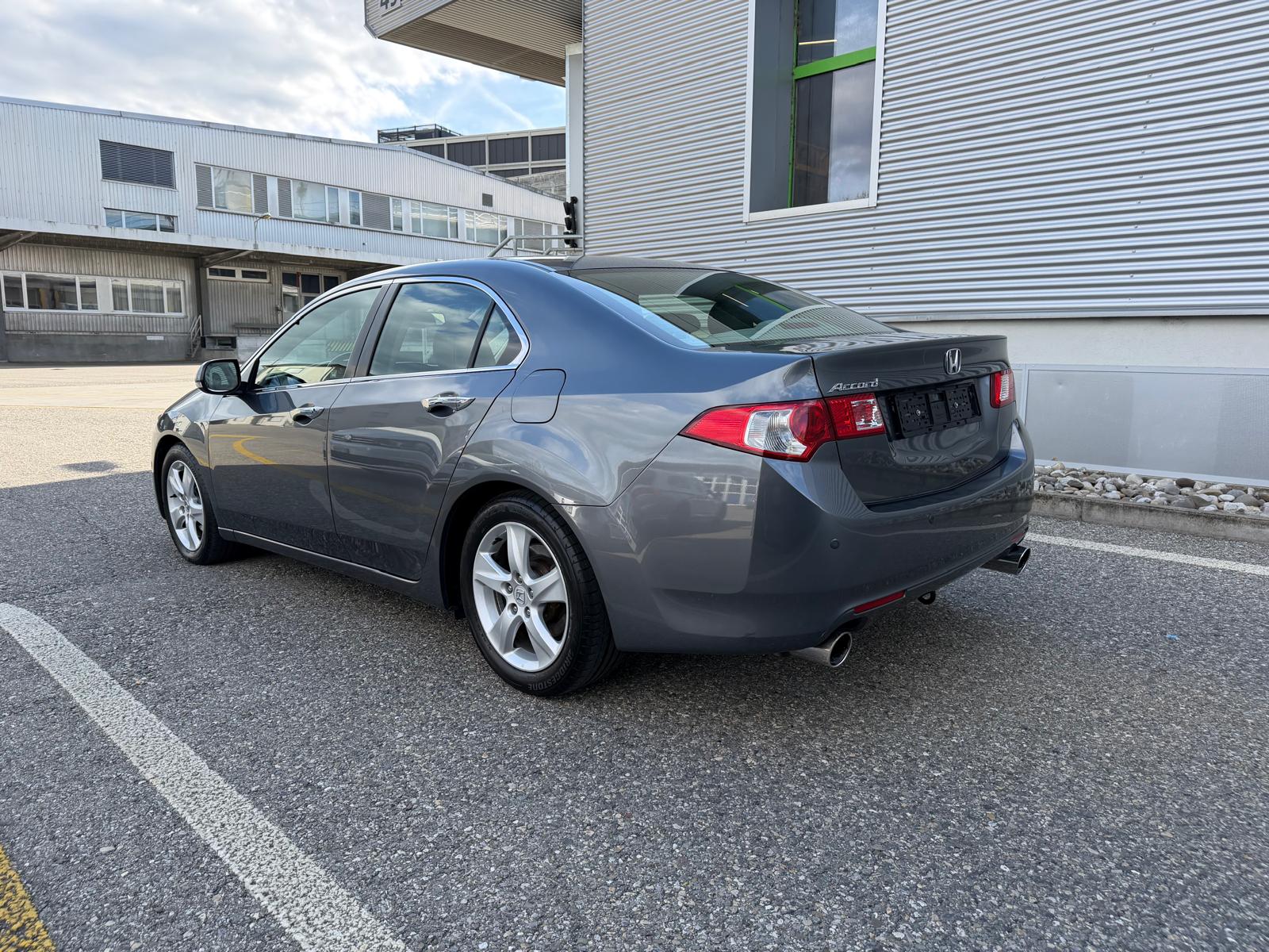 HONDA Accord 2.2 i-CTDi Executive-image-6