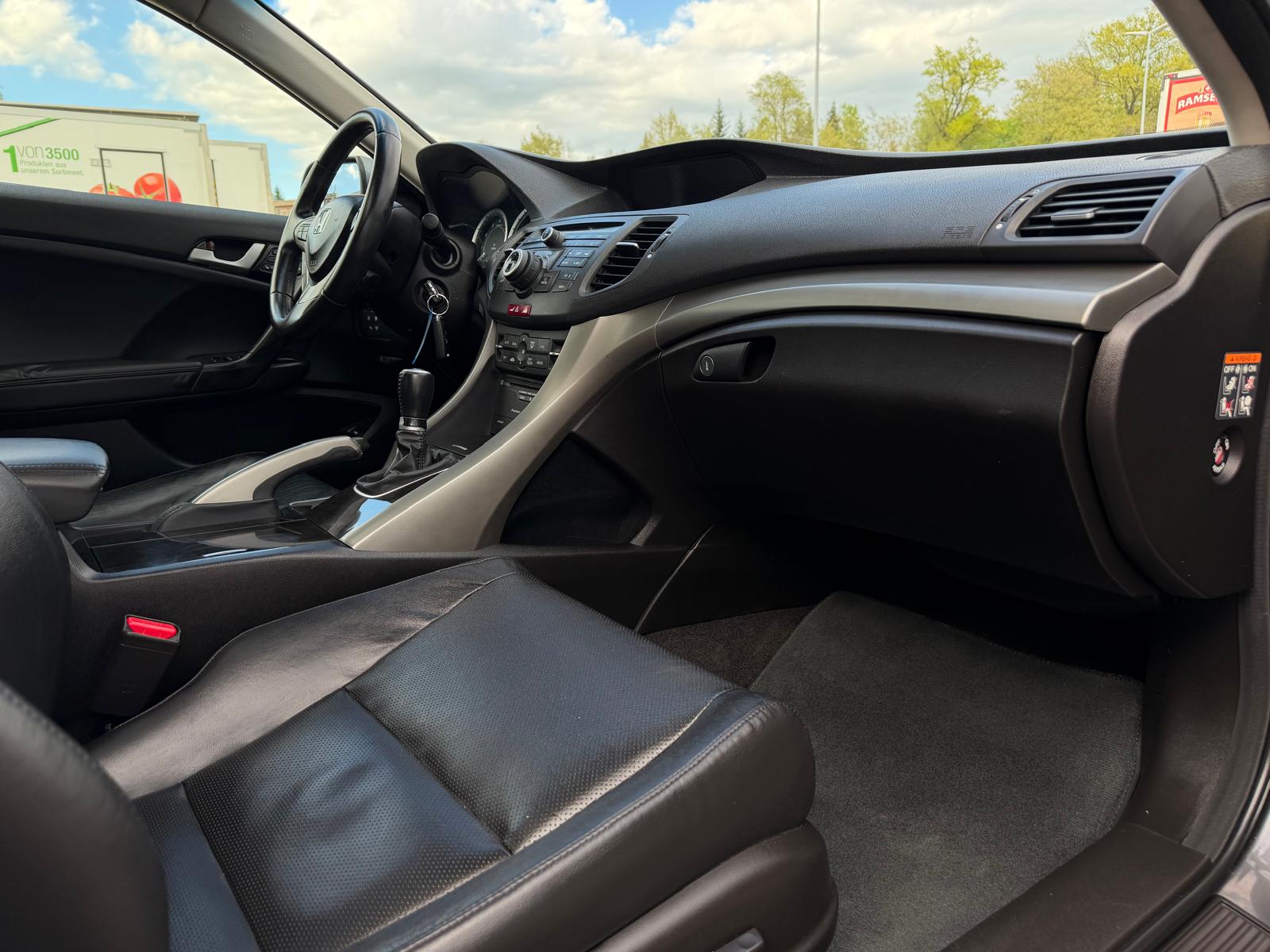 HONDA Accord 2.2 i-CTDi Executive-image-9