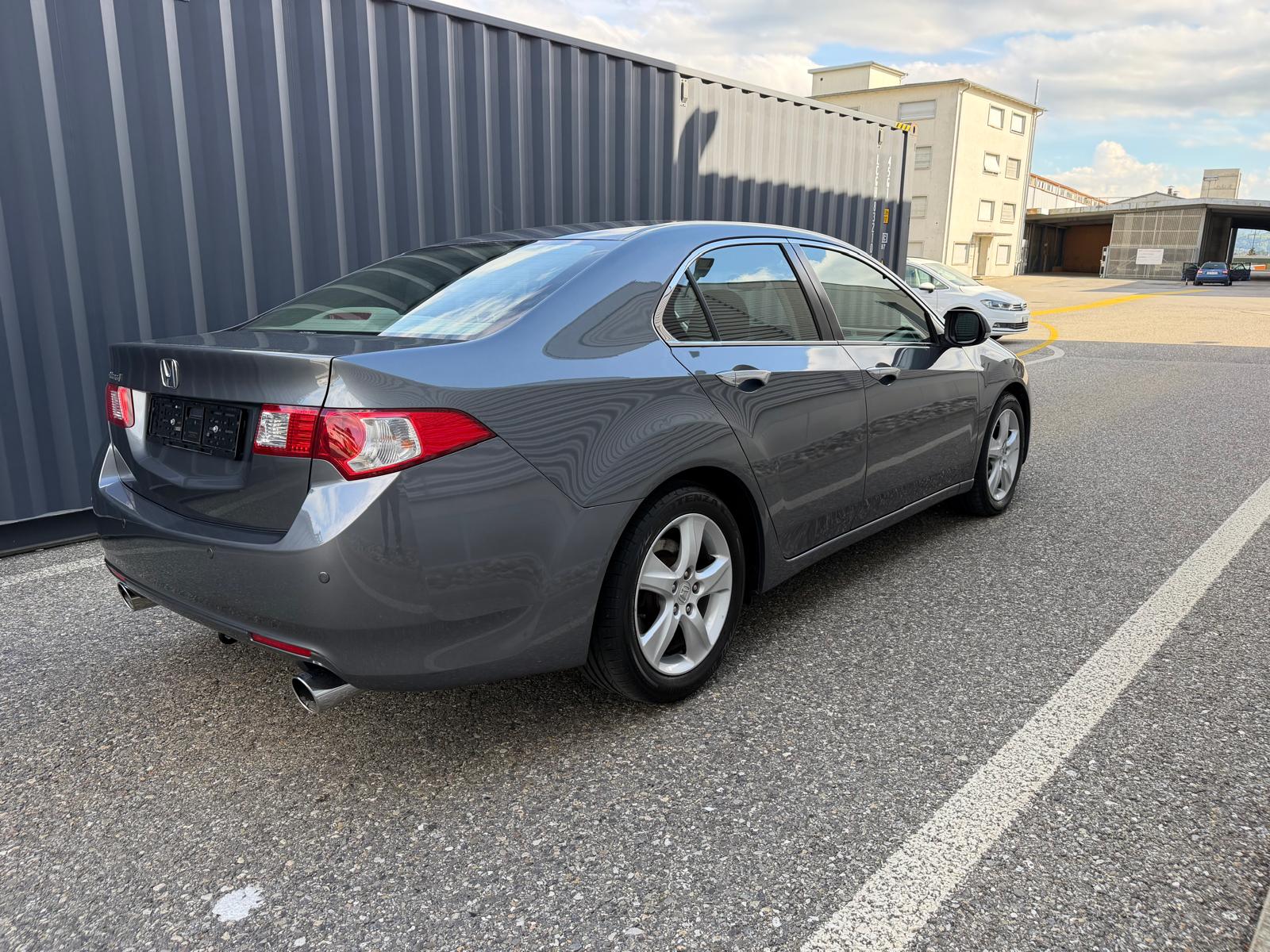HONDA Accord 2.2 i-CTDi Executive-image-5