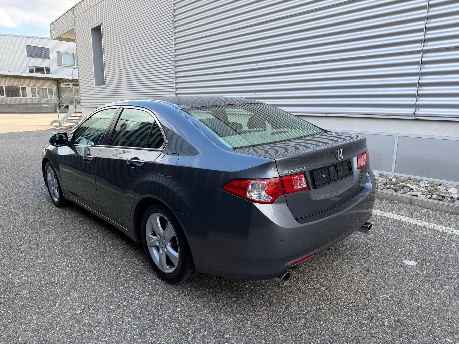 HONDA Accord 2.2 i-CTDi Executive-image-2