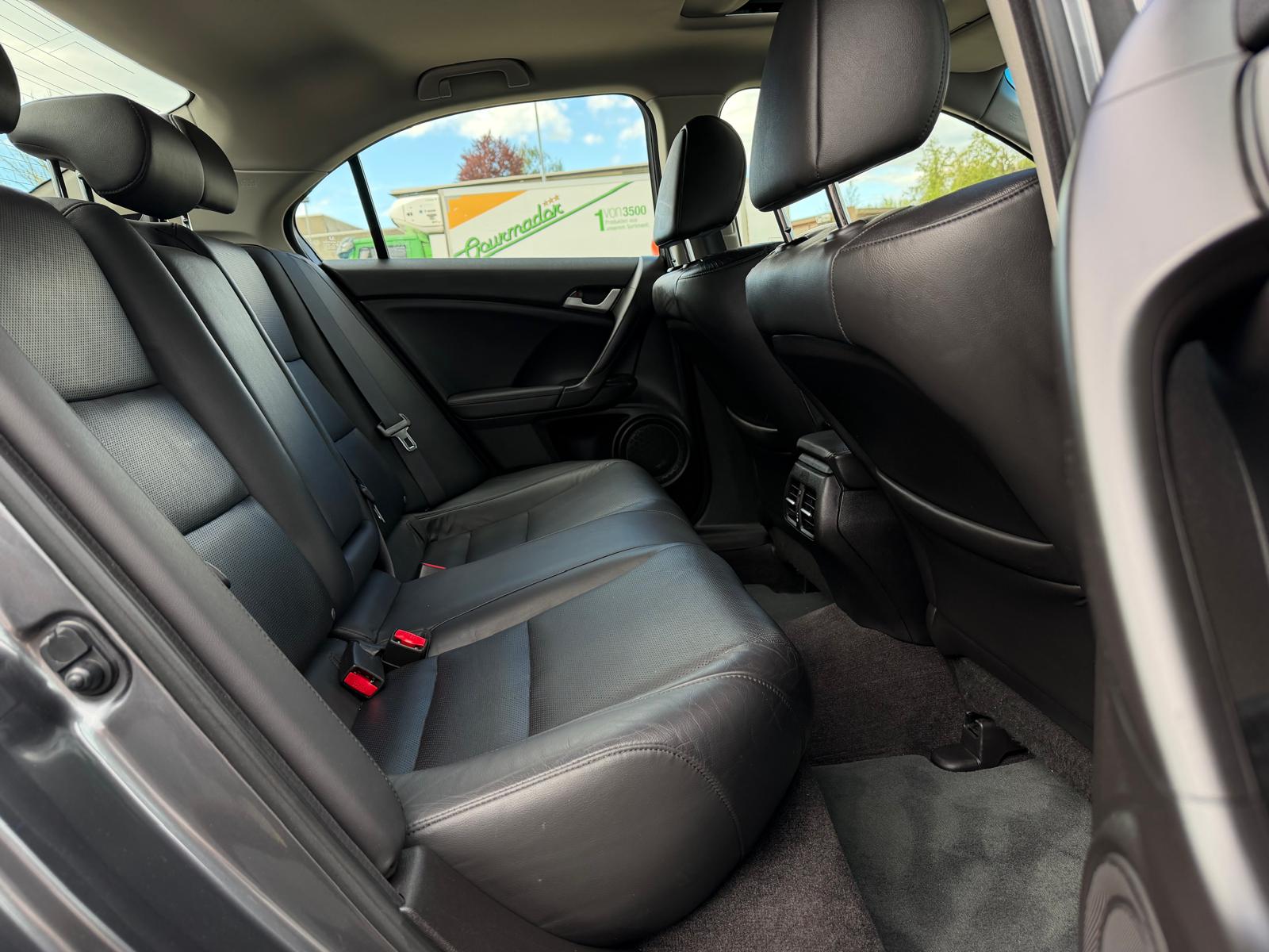 HONDA Accord 2.2 i-CTDi Executive-image-14