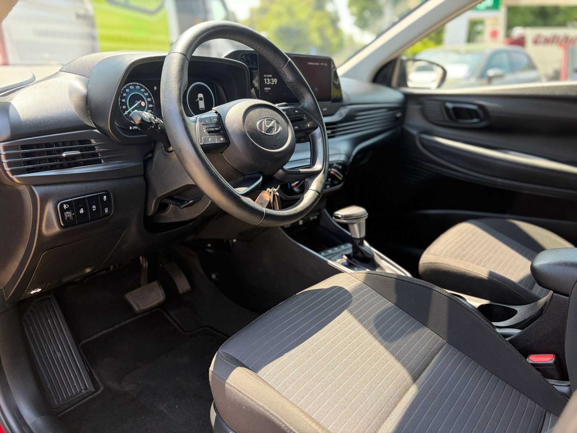 HYUNDAI i20 1.0 T-GDi Amplia 48V MH DCT-image-8
