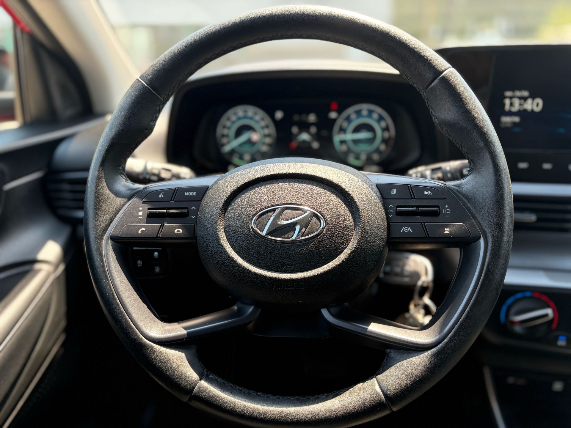 HYUNDAI i20 1.0 T-GDi Amplia 48V MH DCT-image-13