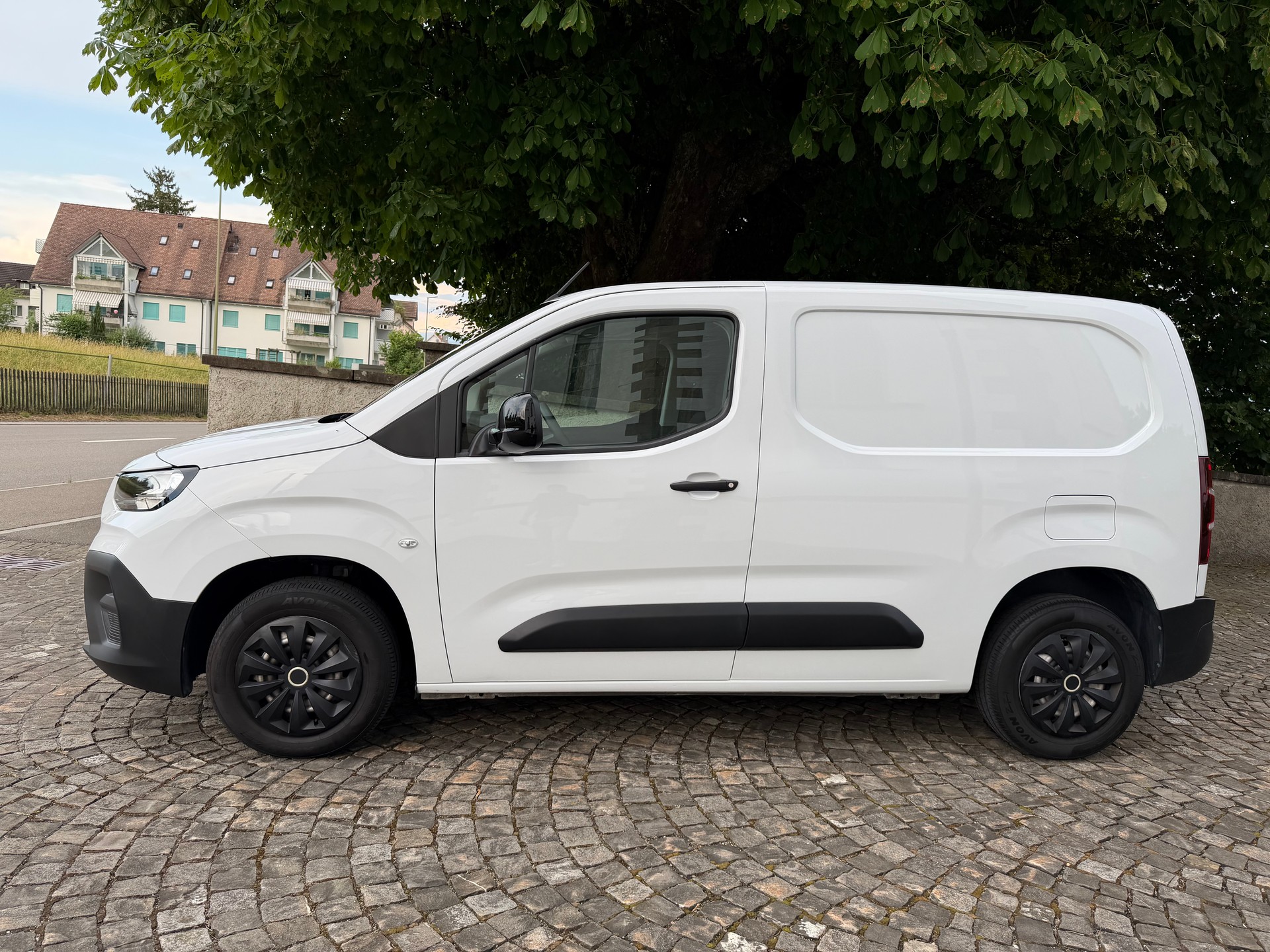 FIAT Doblo 1.2 L1 Easy Pro /1 Hand/Ab MFK/Service gepflegt/36 Monate Garantie exkl. / Anhängerkup./ Apple CarPlay /Klima/Tempomat/DAB-image-5