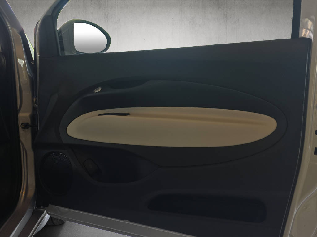 FIAT 500 1.0 Hybrid La Prima-image-15