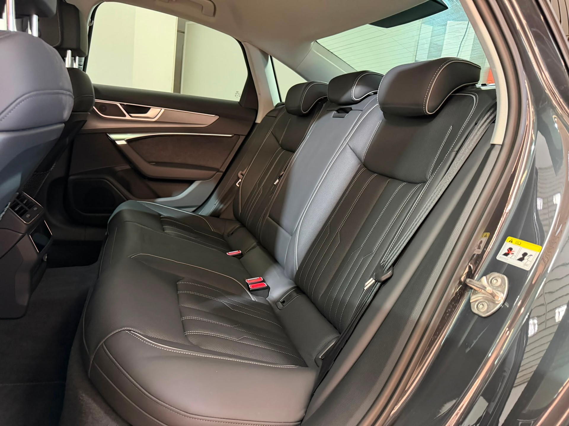 AUDI A6 45 TDI Quattro S-Tronic Advanced-image-9