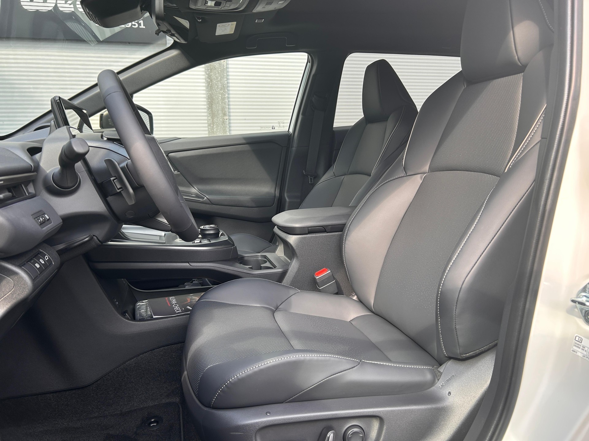 TOYOTA bZ4X Touring Premium AWD-image-7