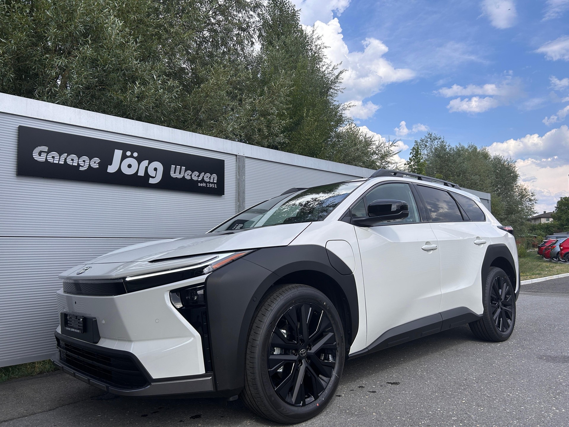 TOYOTA bZ4X Touring Premium AWD-image-0