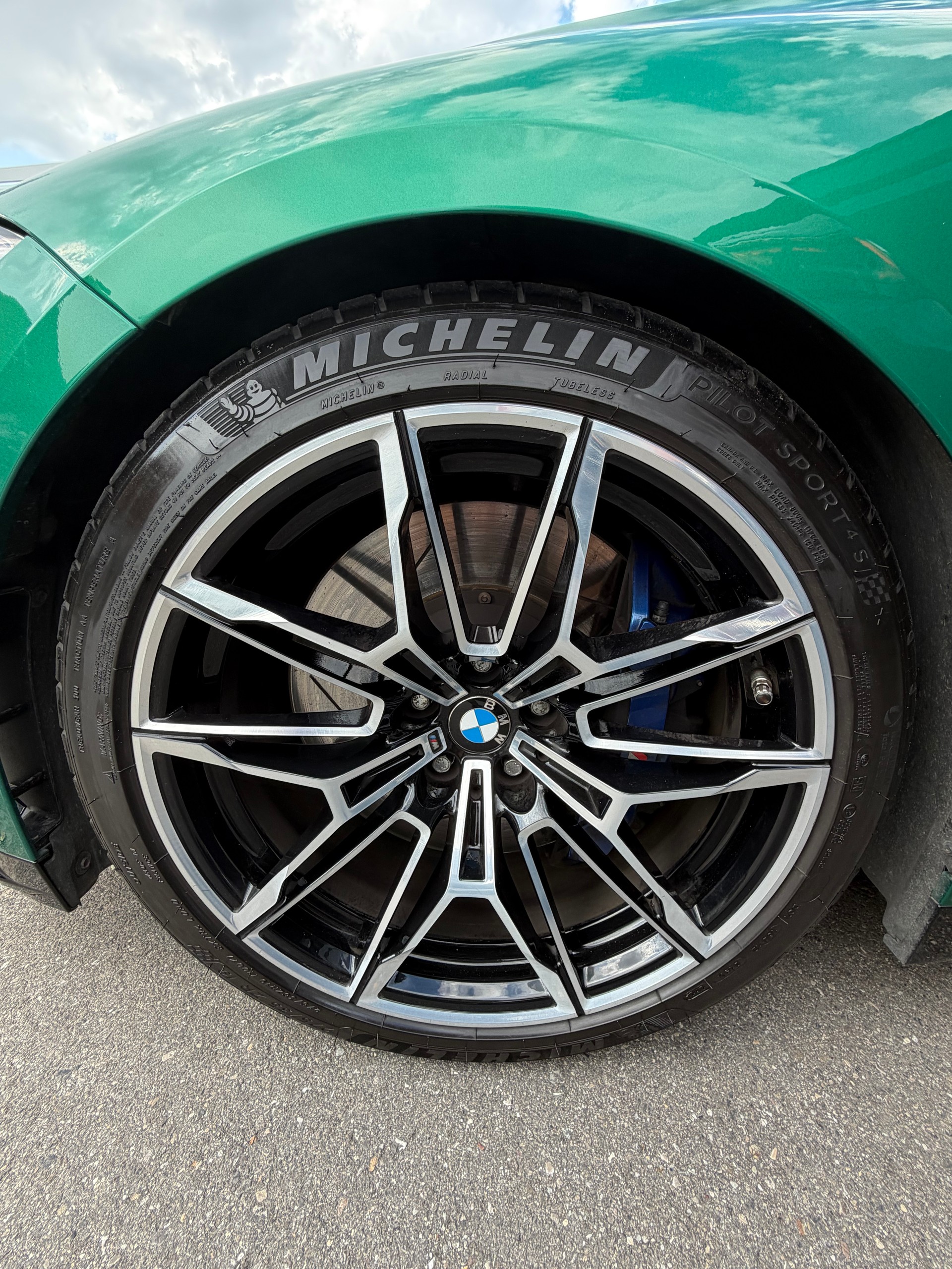 BMW M3 Touring xDrive Competition M-image-15