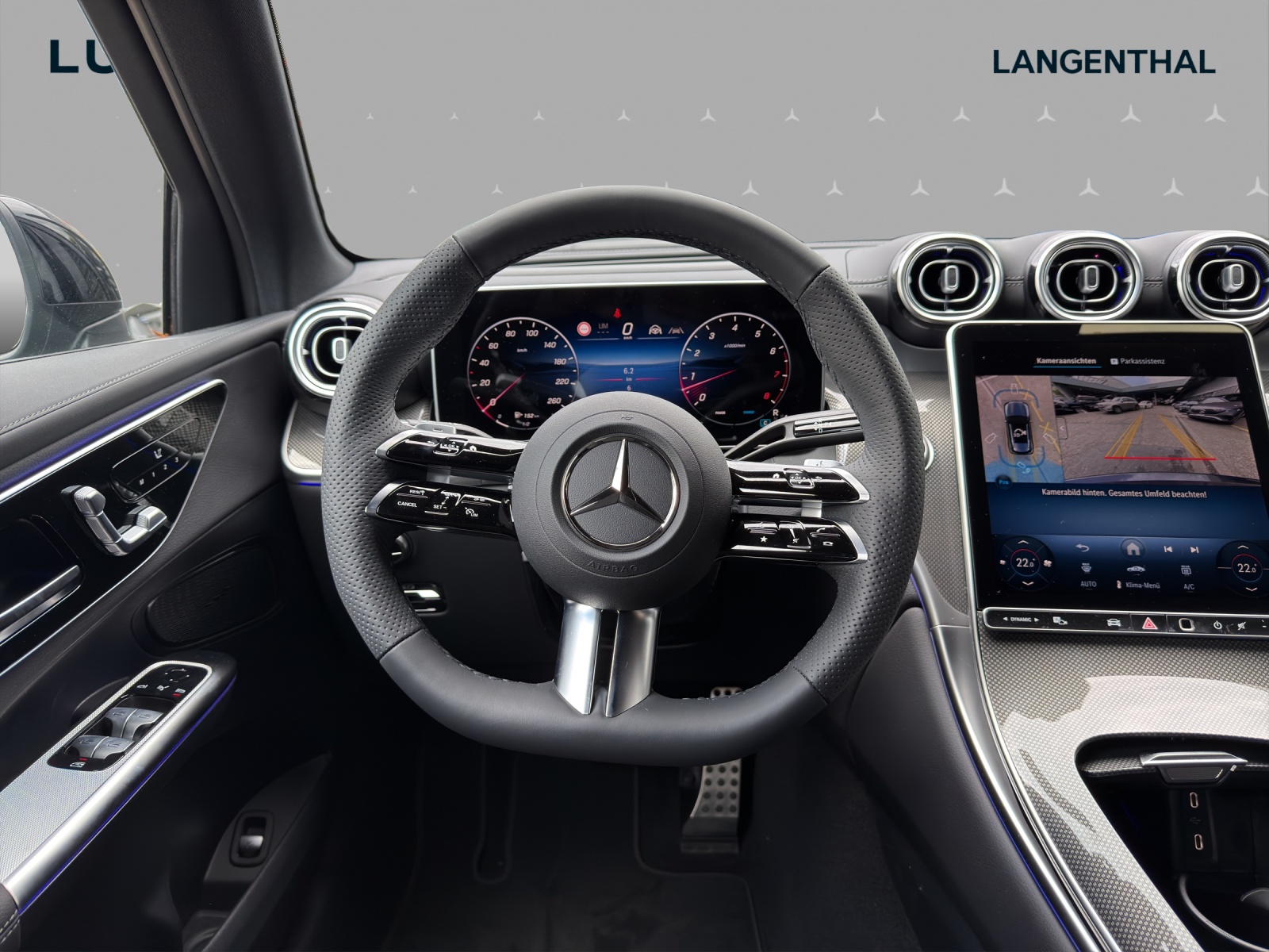 MERCEDES-BENZ GLC 200 4Matic 9G-Tronic-image-9