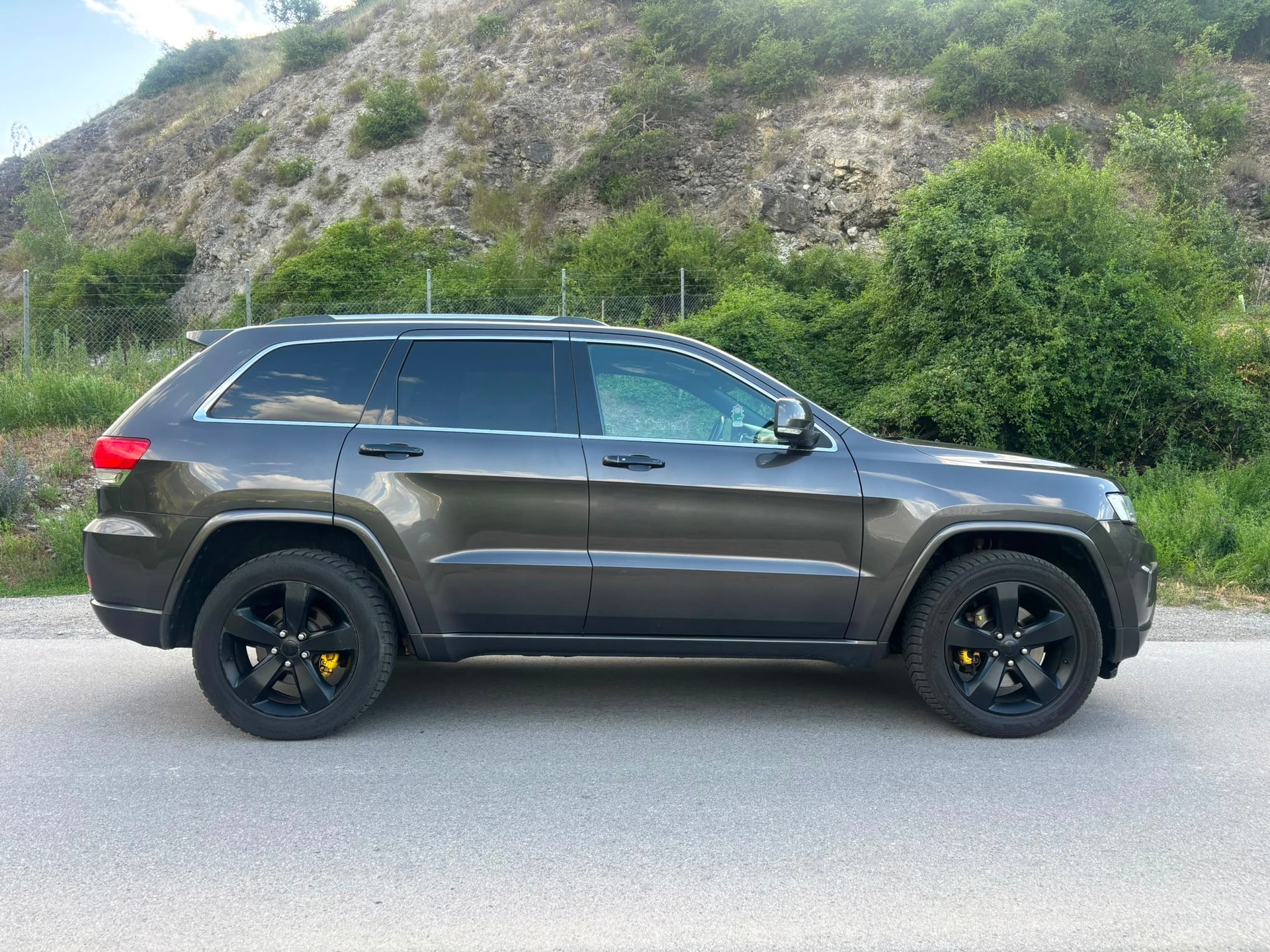 JEEP Grand Cherokee 3.0 CRD Platium Edition-image-3