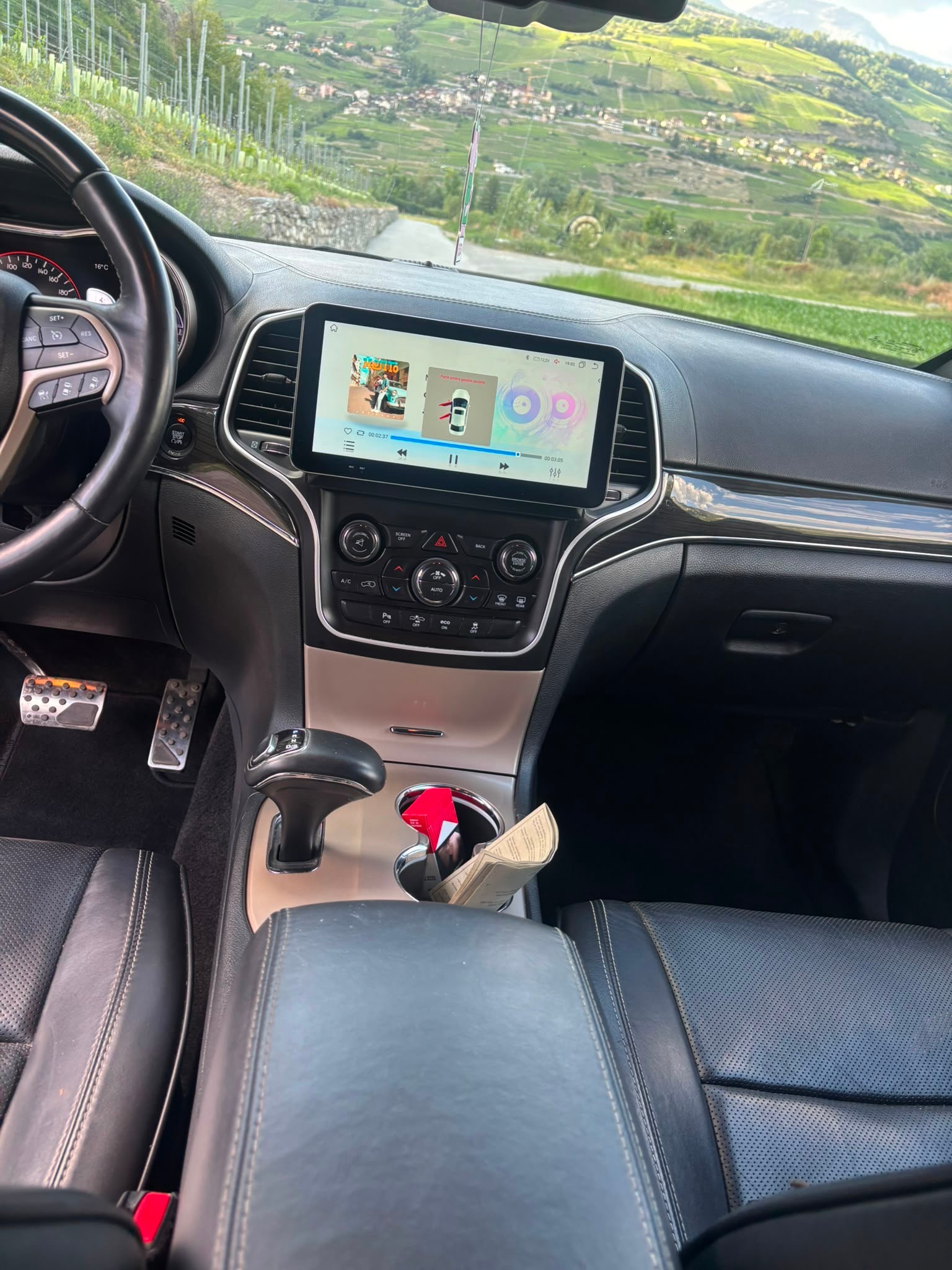 JEEP Grand Cherokee 3.0 CRD Platium Edition-image-9