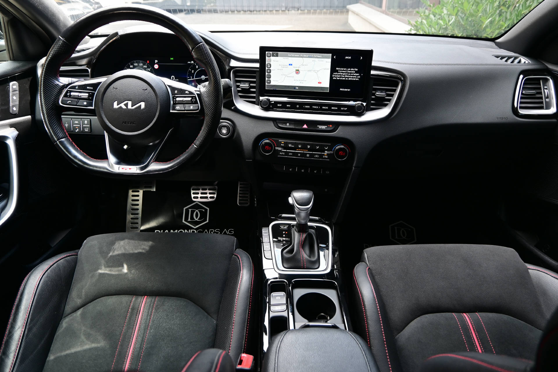 KIA ProCeed 1.6 T-GDi GT *Facelift*-image-16