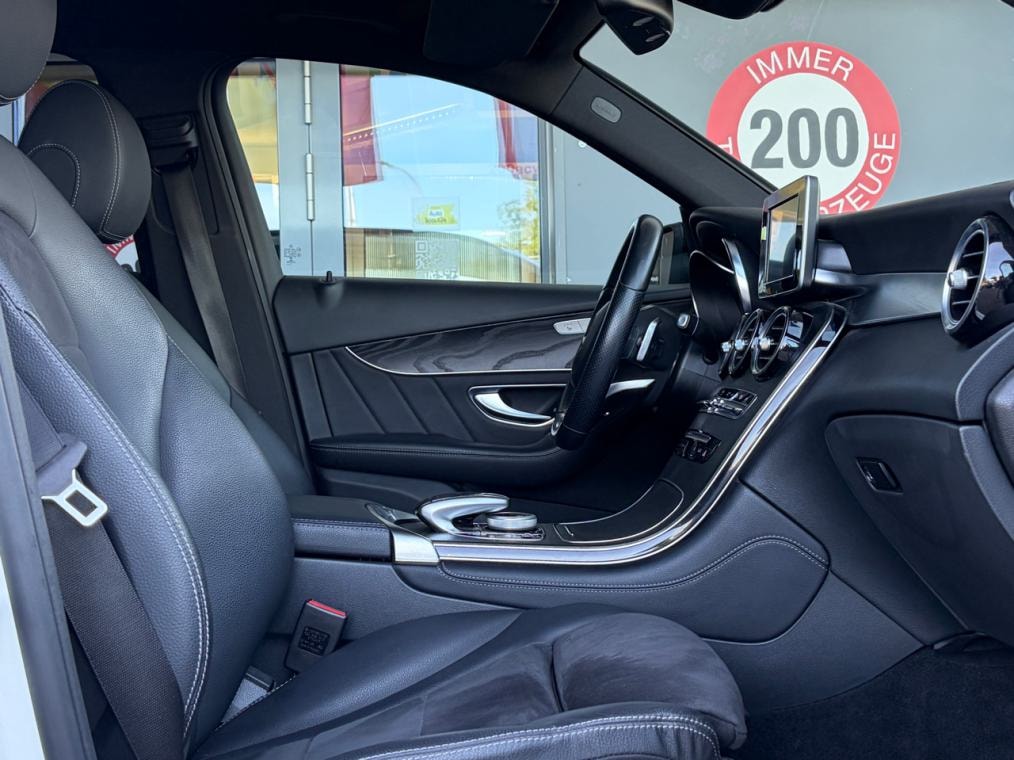MERCEDES-BENZ GLC 250 AMG Line 4Matic-image-8