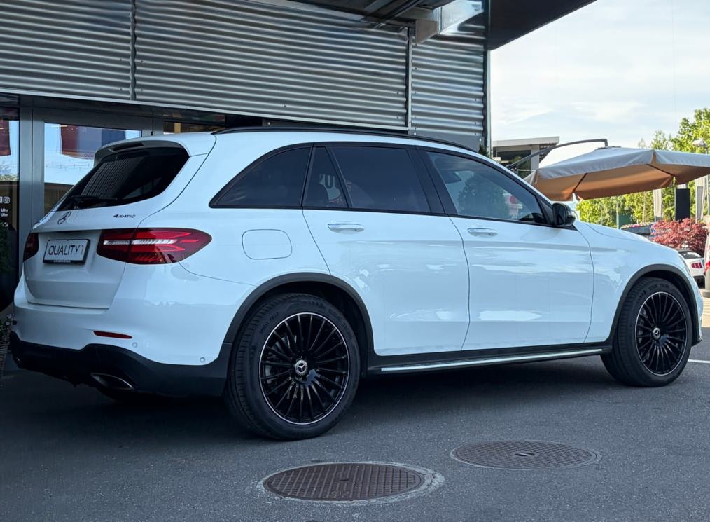 MERCEDES-BENZ GLC 250 AMG Line 4Matic-image-2