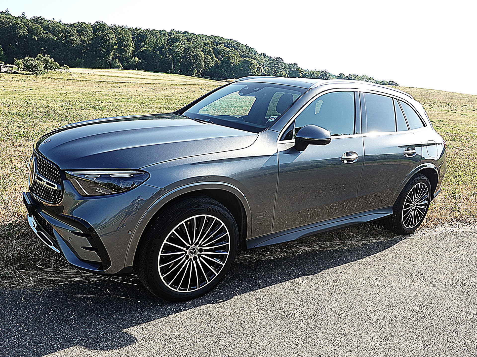 MERCEDES-BENZ GLC 300 e AMG Line 4matic 9G-Tronic-image-0