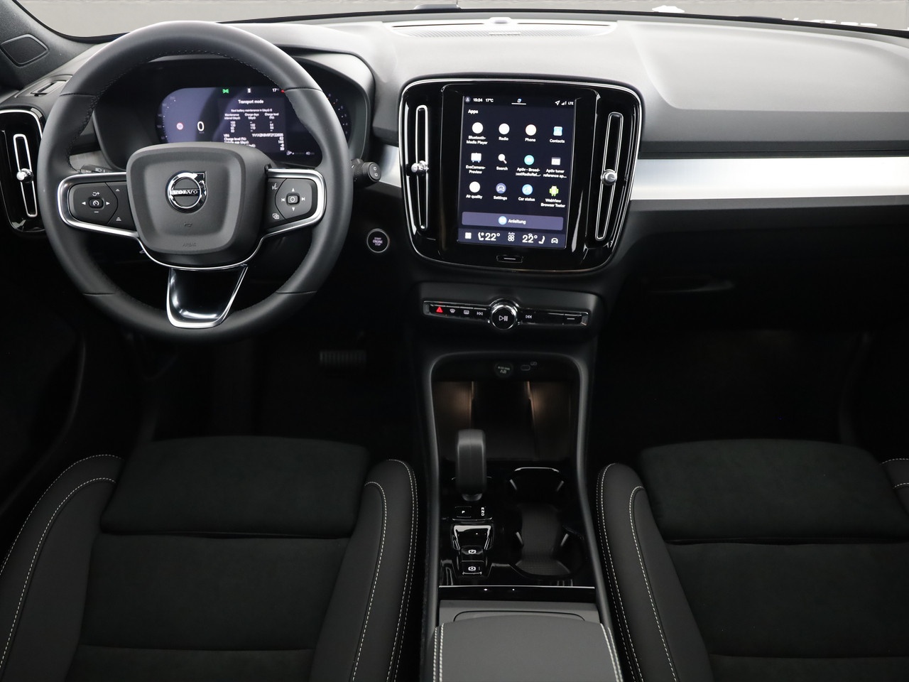 VOLVO XC40 2.0 B4 MH Black Edition-image-5