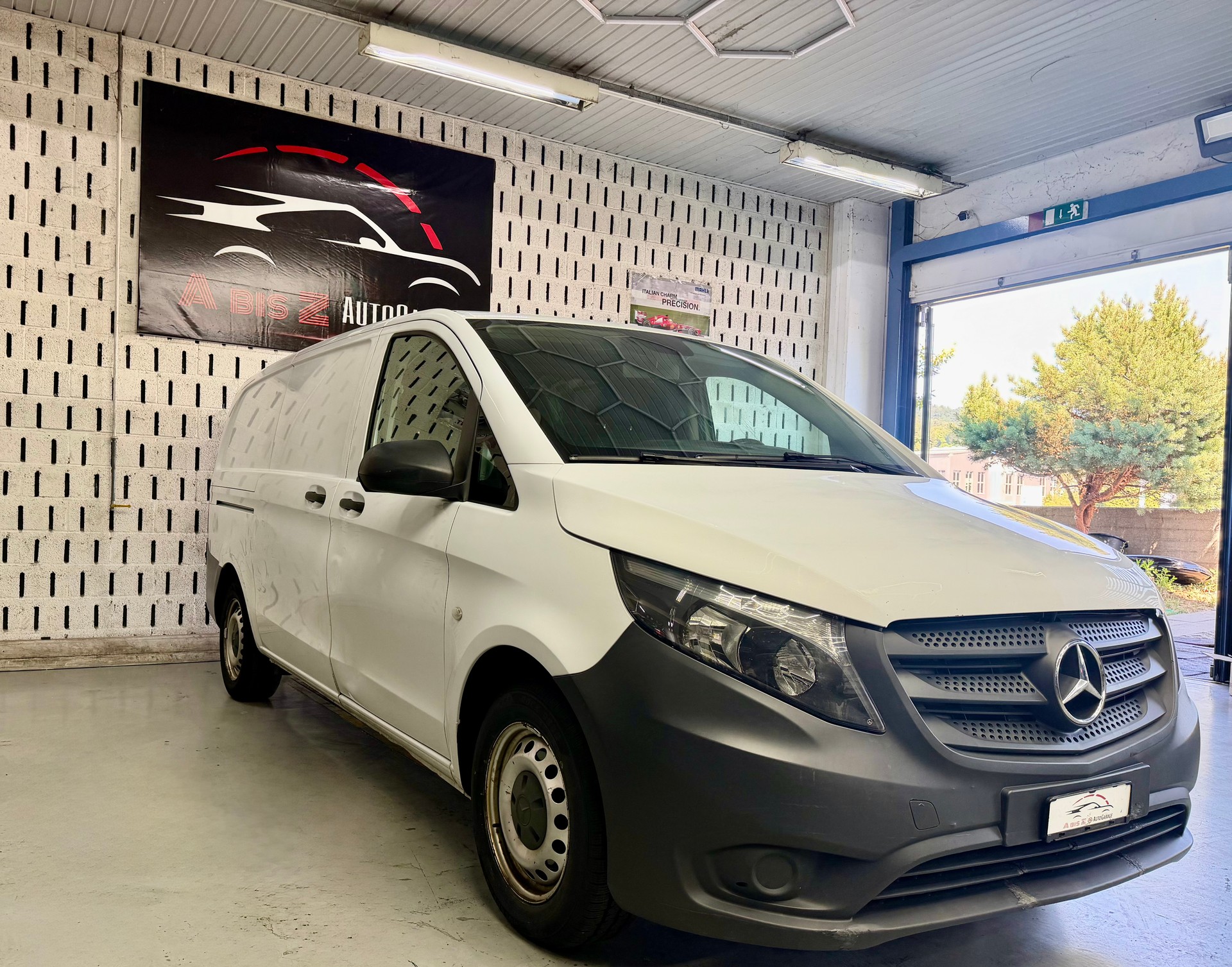 MERCEDES-BENZ Vito 111 BlueTEC Euro 6-image-2